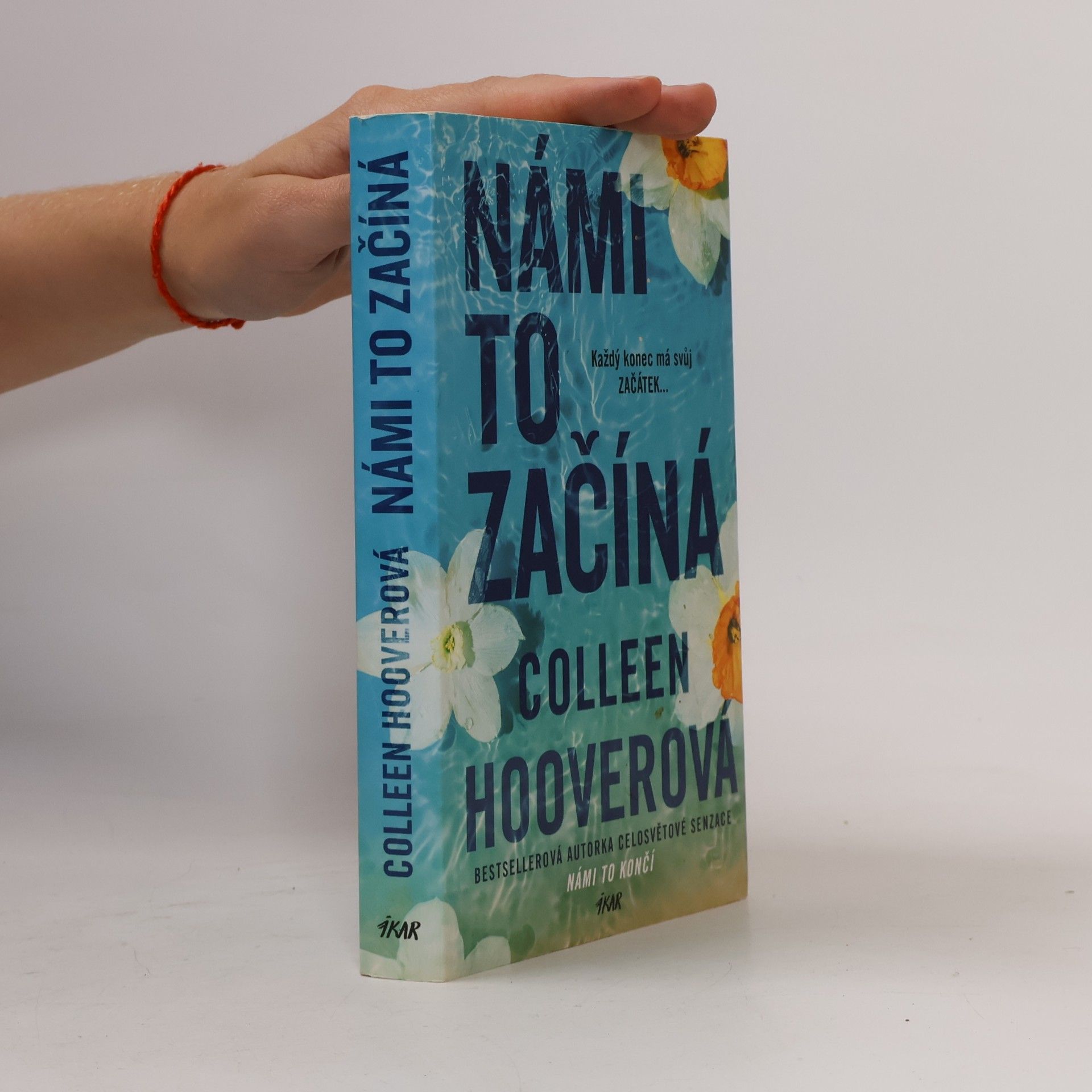 Colleen Hooverová Námi to začíná