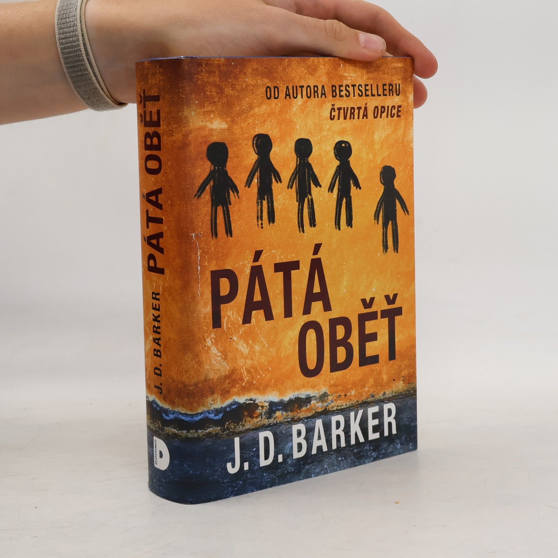 J. D. (Jonathan Dylan) Barker Pátá oběť