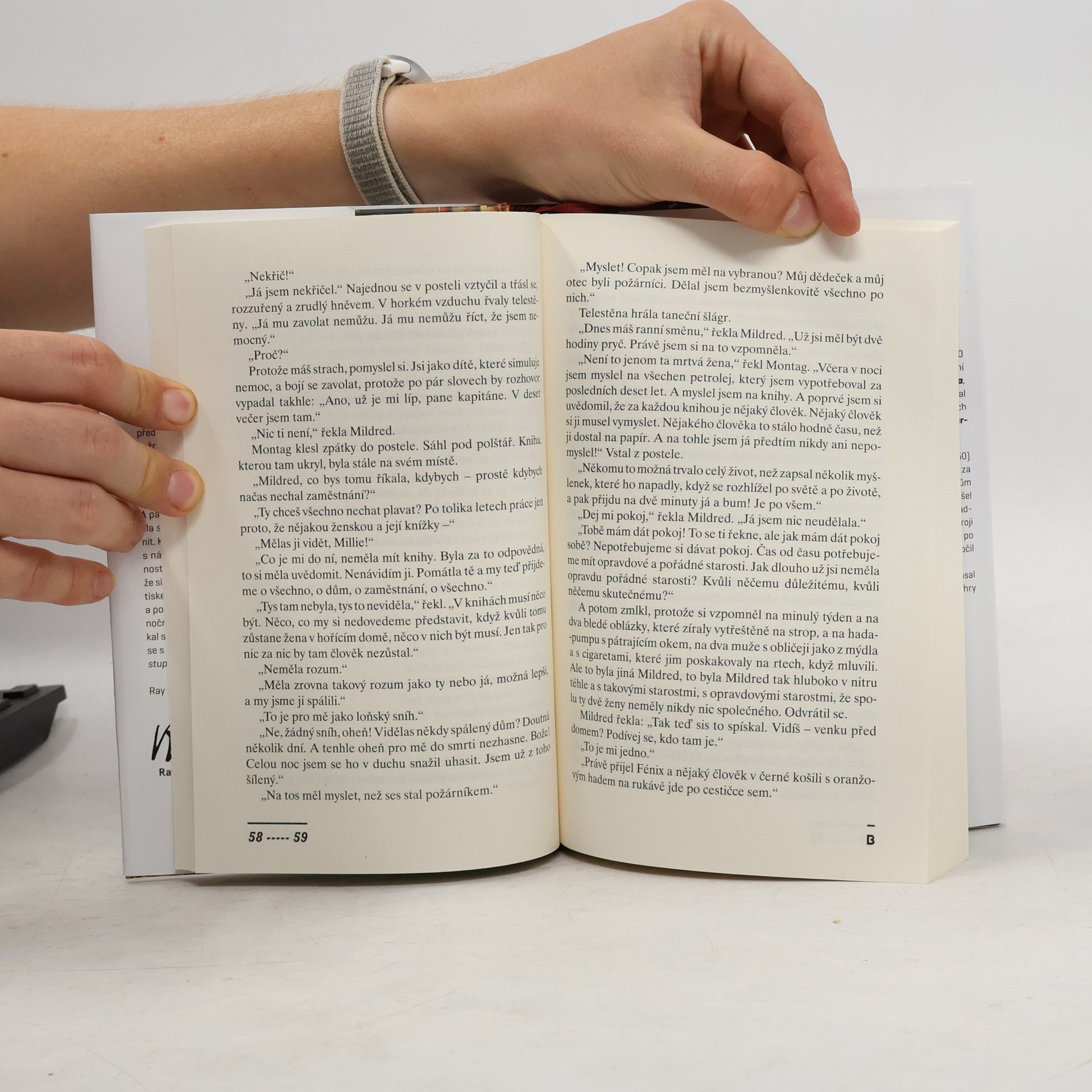 Ray Bradbury 451 stupňů Fahrenheita