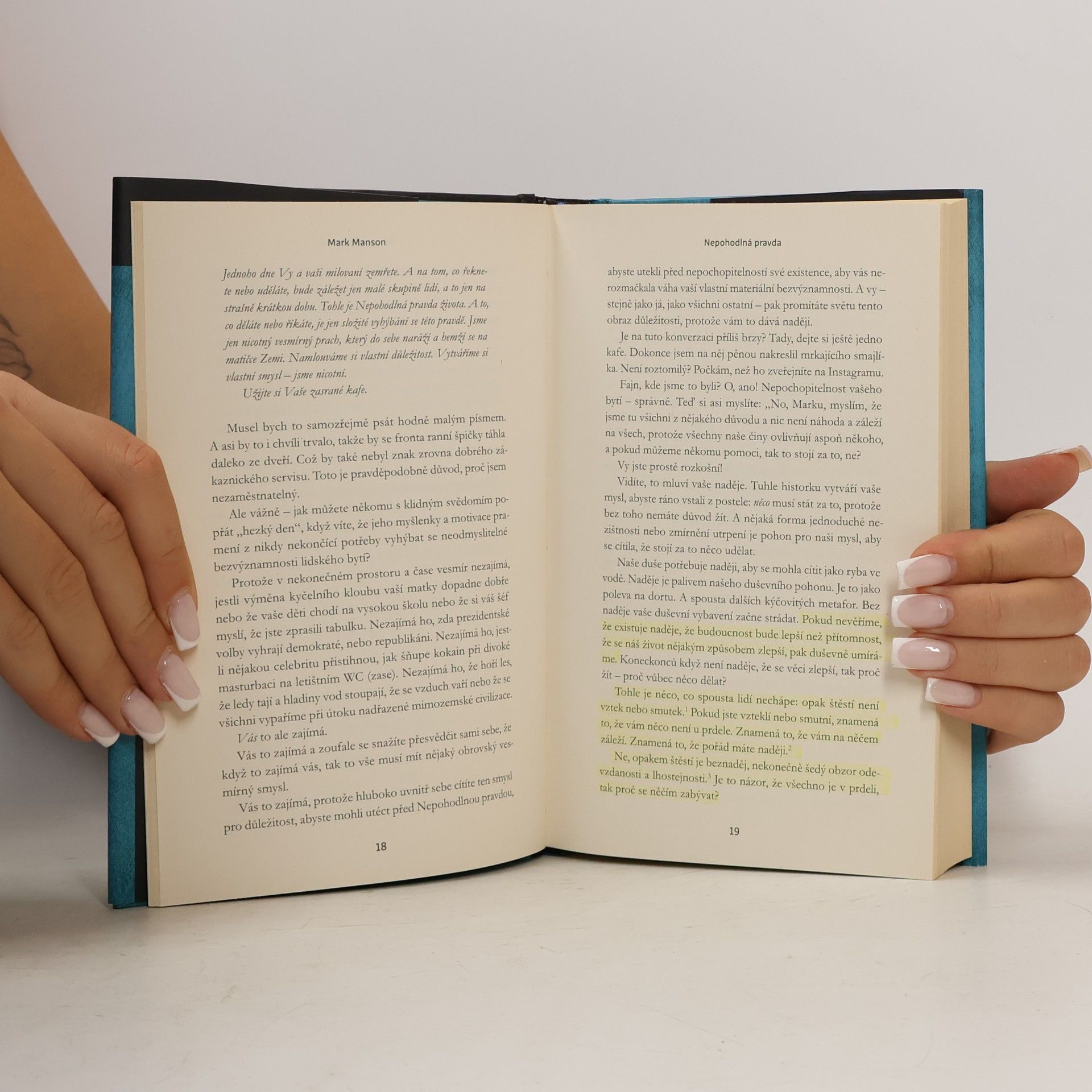 Mark Manson Všechno je v pr**li