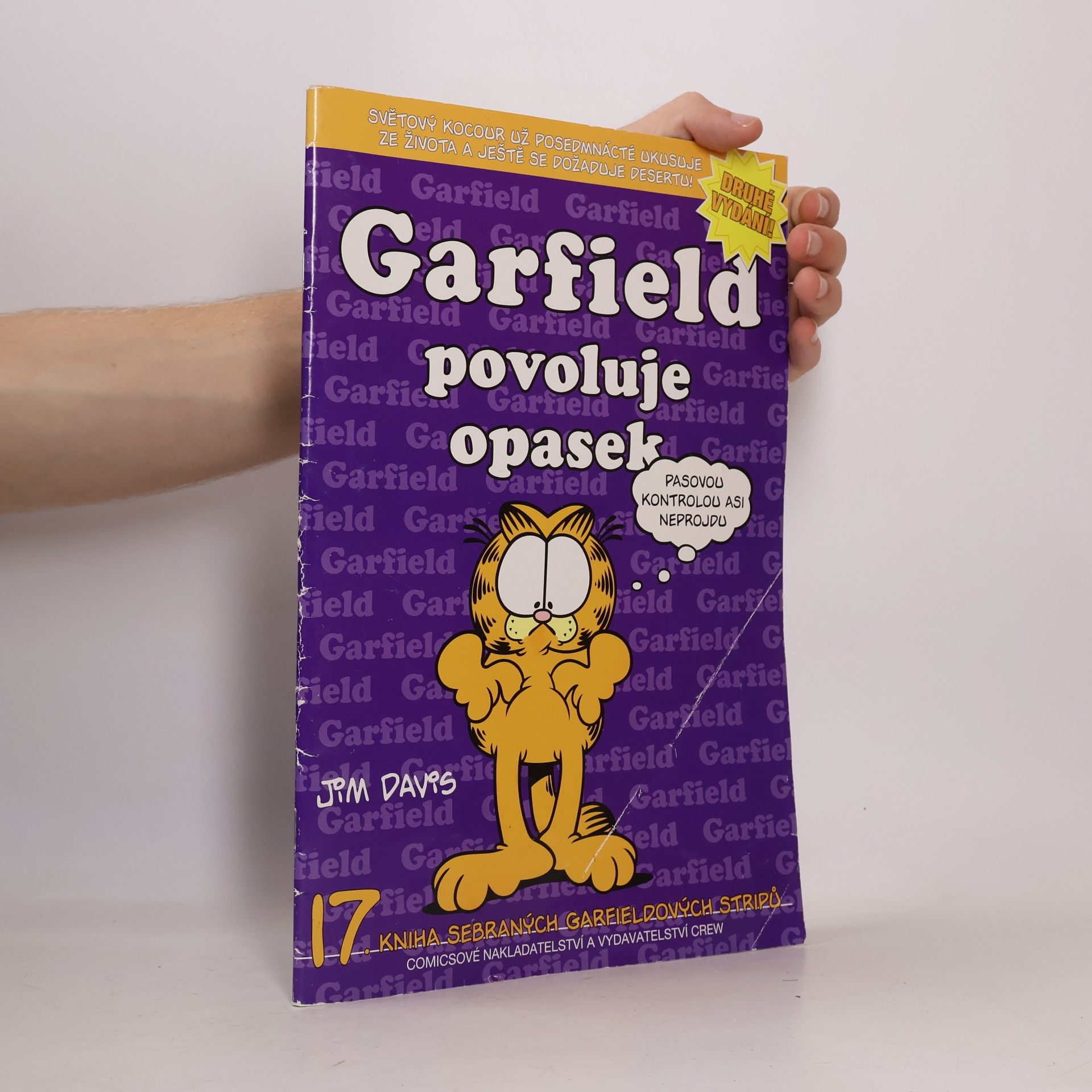 Jim Davis Garfield povoluje opasek