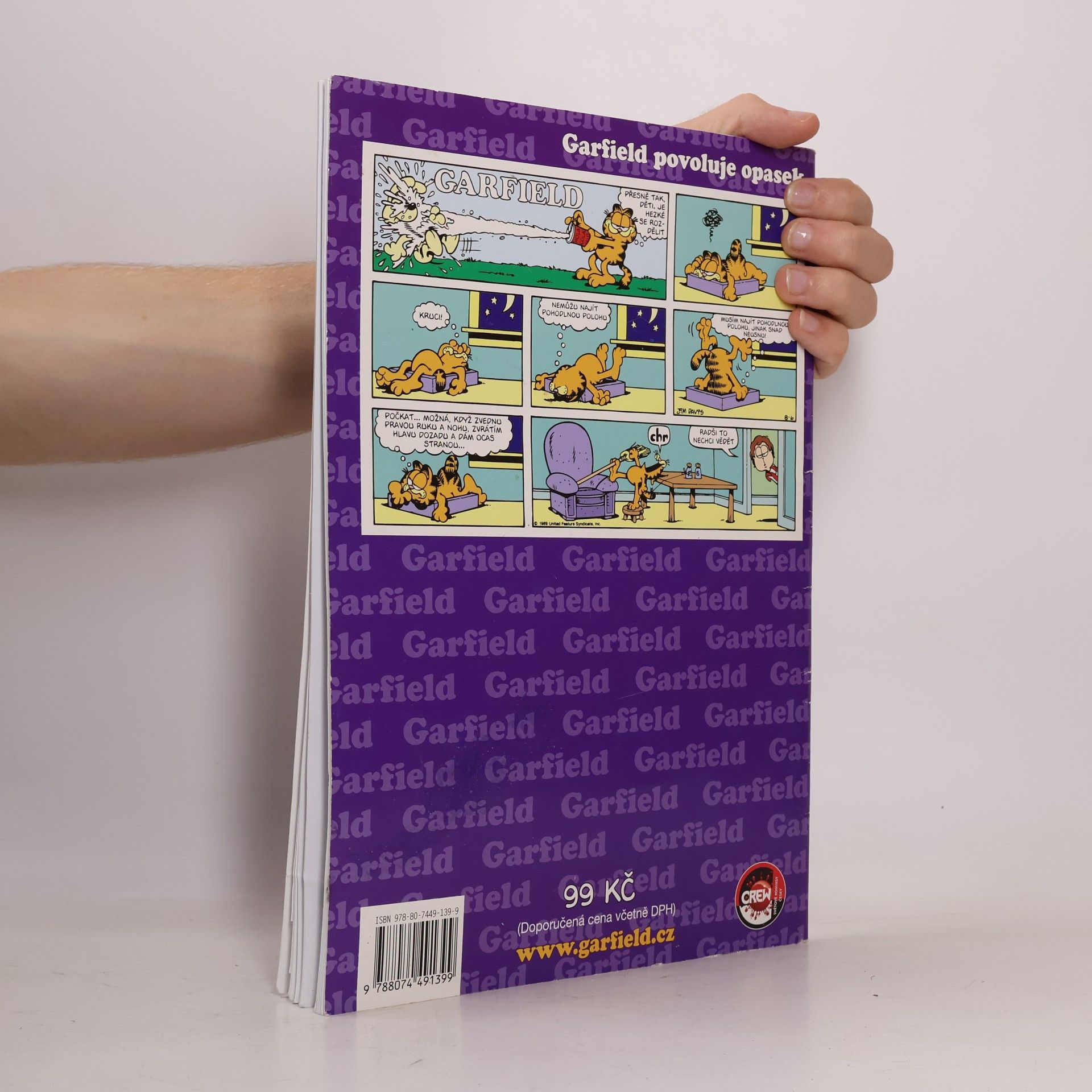 Jim Davis Garfield povoluje opasek