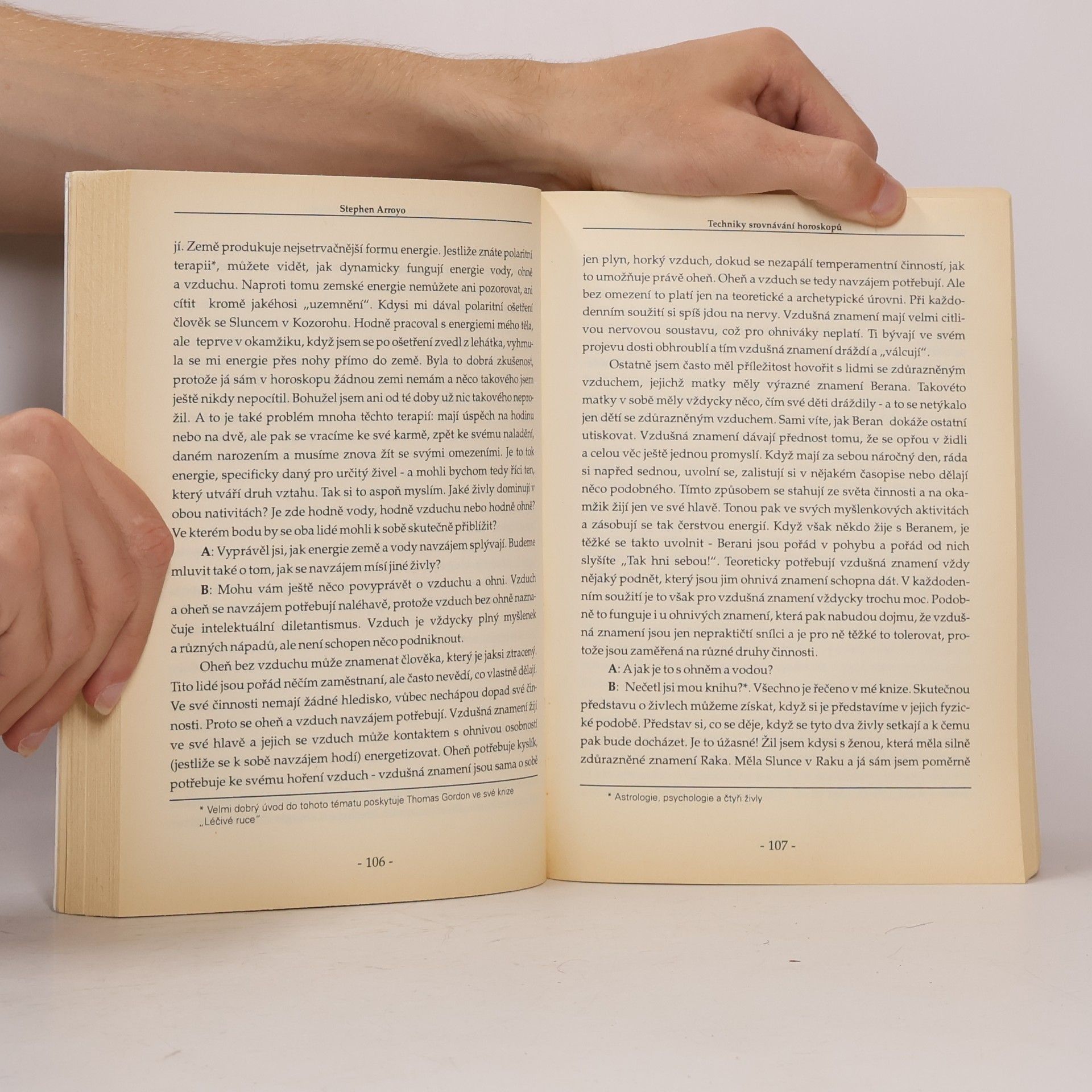 Stephen Arroyo Astrologie a vztahy
