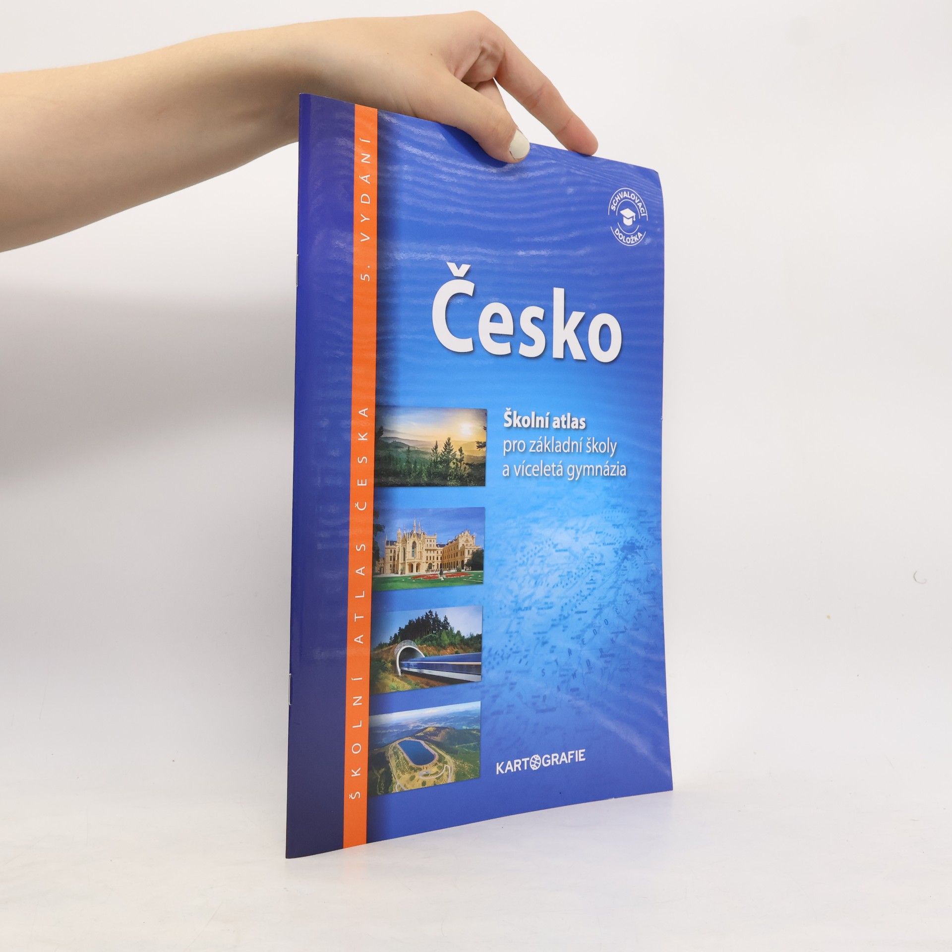 Autorenkollektiv Česko: školní atlas pro základní školy a víceletá gymnázia