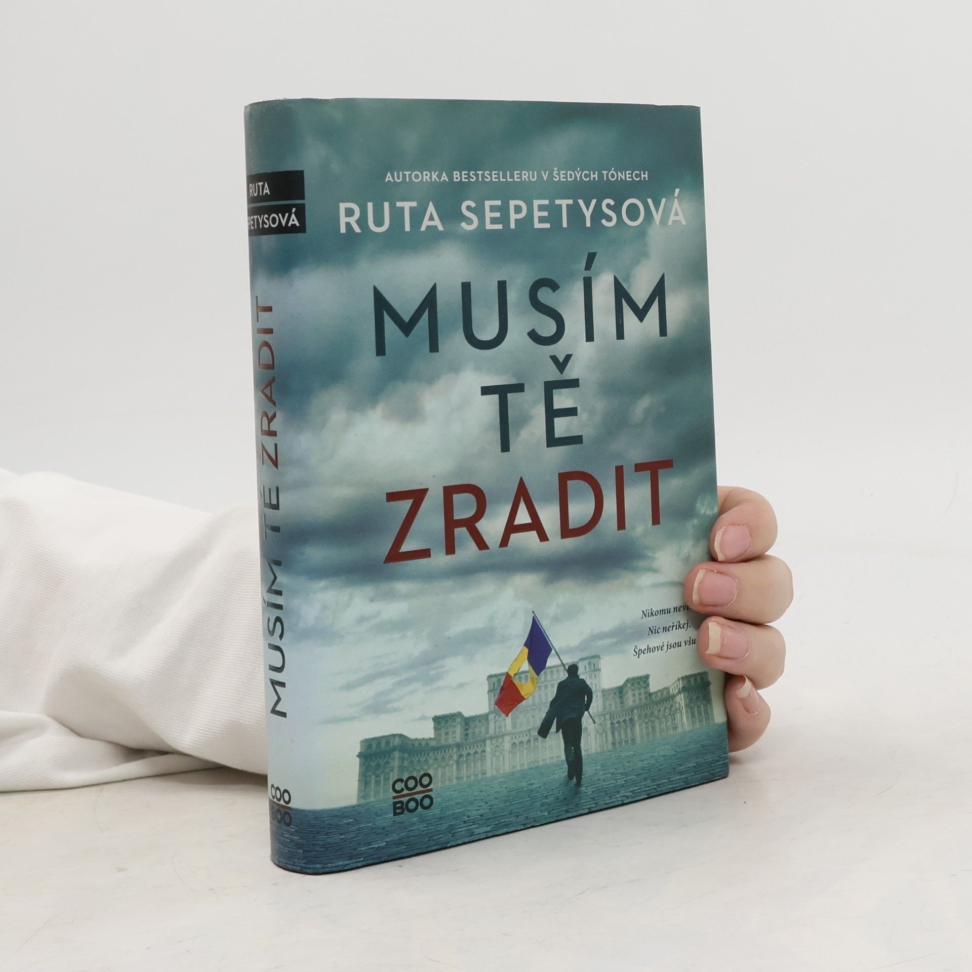 Ruta Sepetysová Musím tě zradit