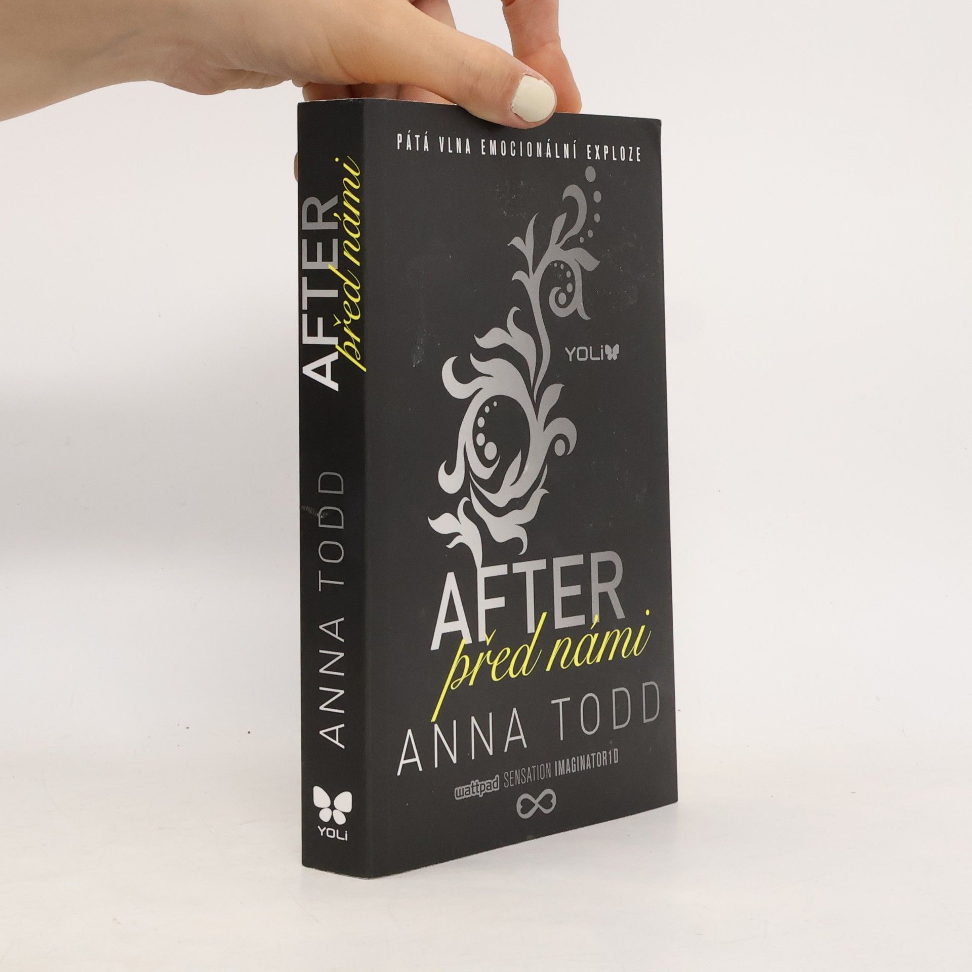 Anna Todd After 5. Před námi