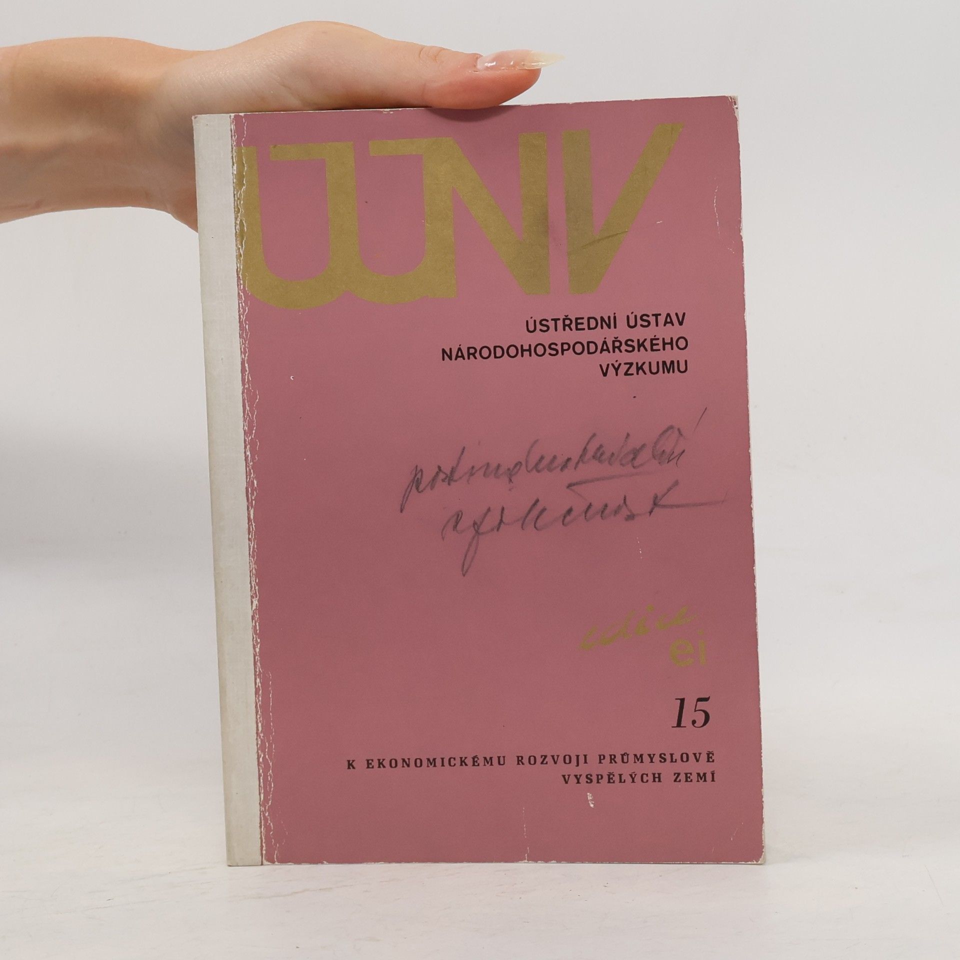 Autorenkollektiv K ekonomickému rozvoji průmyslně vyspělých zemí 15.