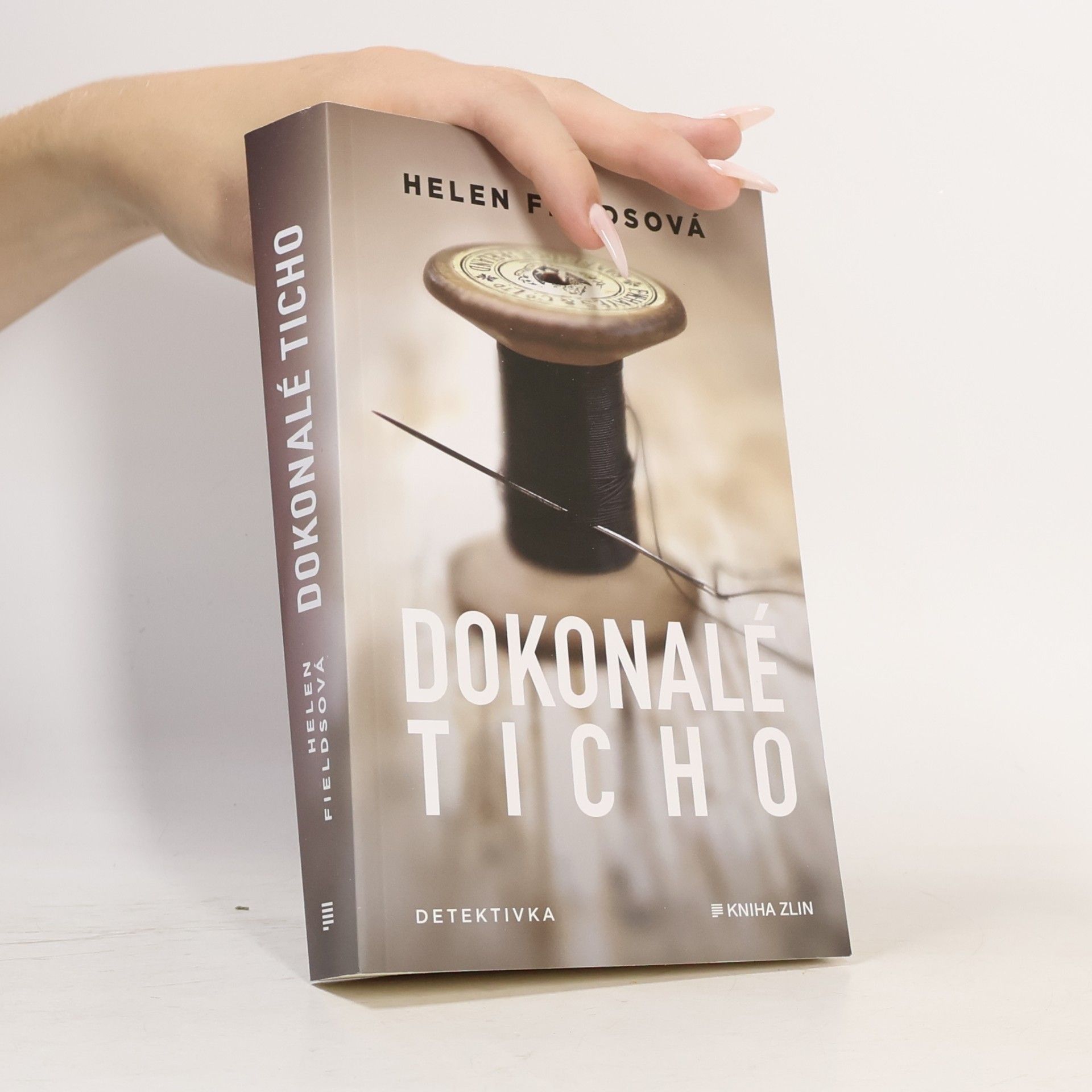 Helen Fields Dokonalé ticho