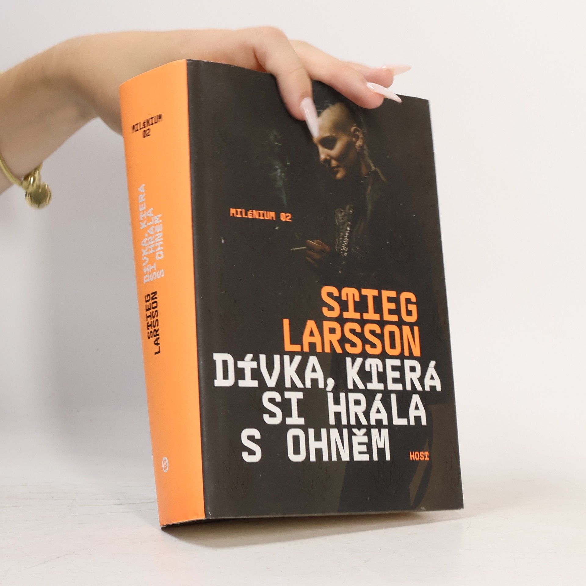 Stieg Larsson Dívka, která si hrála s ohněm