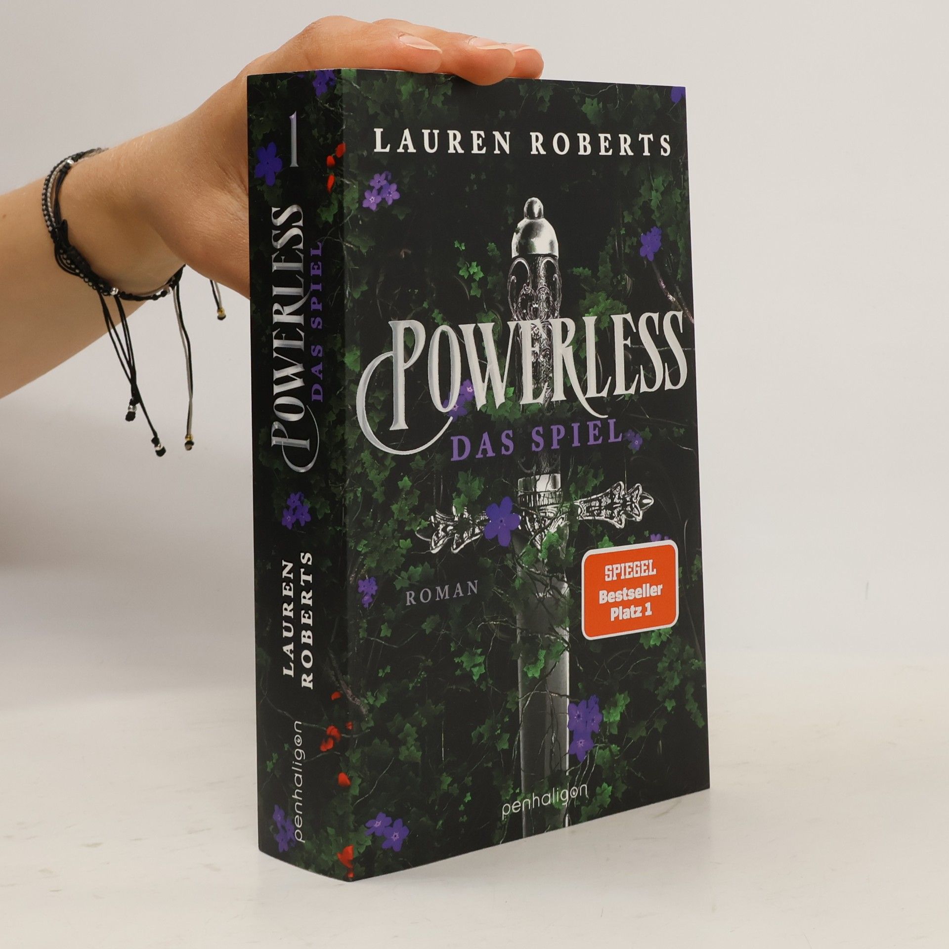 Lauren Roberts Powerless: Das Spiel