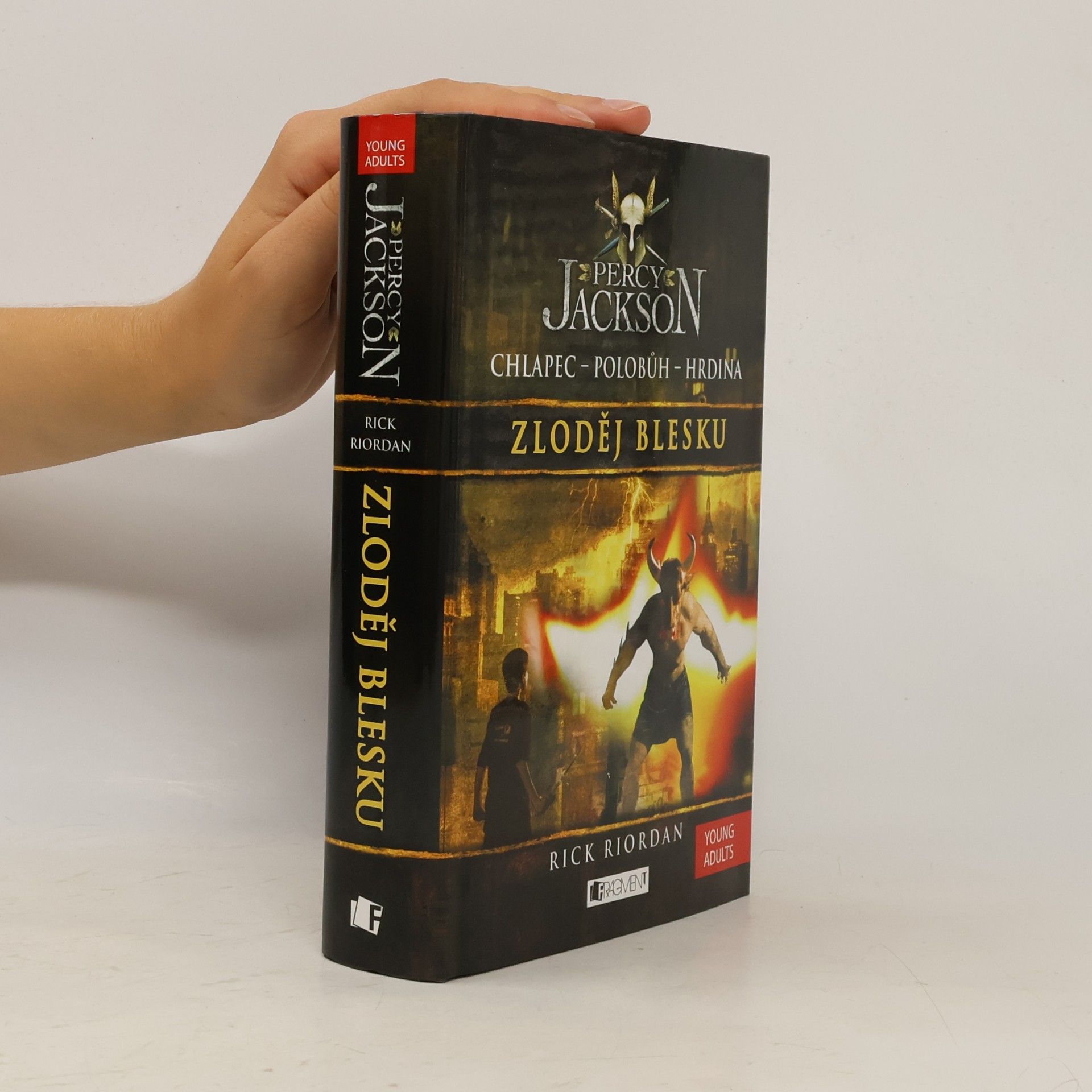 Rick Riordan Percy Jackson. Zloděj blesku