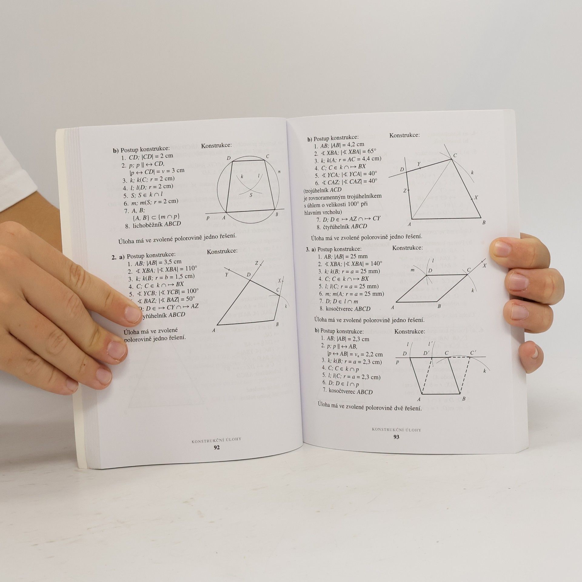 Martin Dytrych Sbírka úloh z matematiky pro nižší ročníky víceletých gymnázií a pro 2. stupeň základních škol: Geometrie a funkce