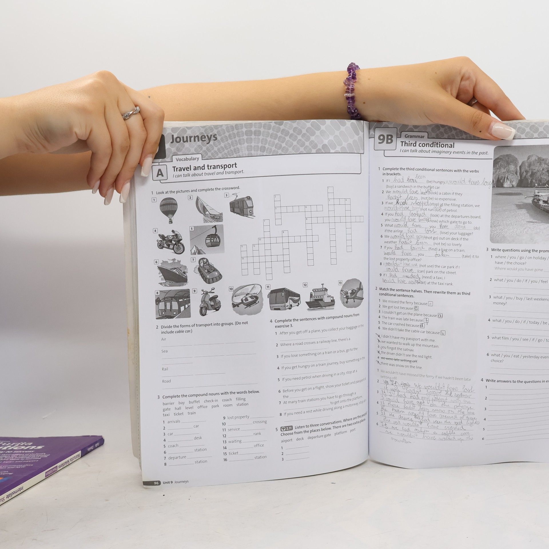 Autorenkollektiv Maturita Solutions: Intermediate - Workbook