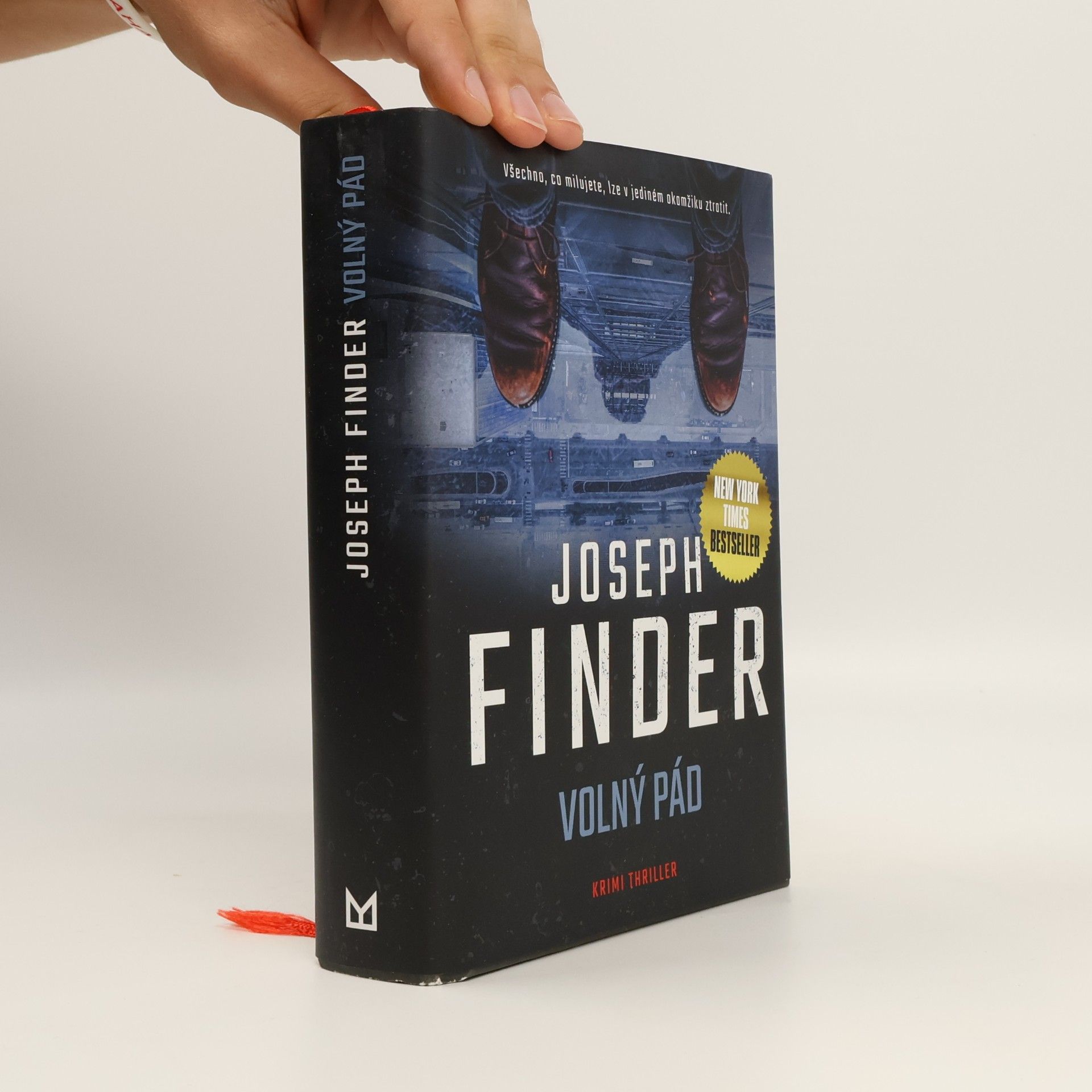Joseph Finder Volný pád