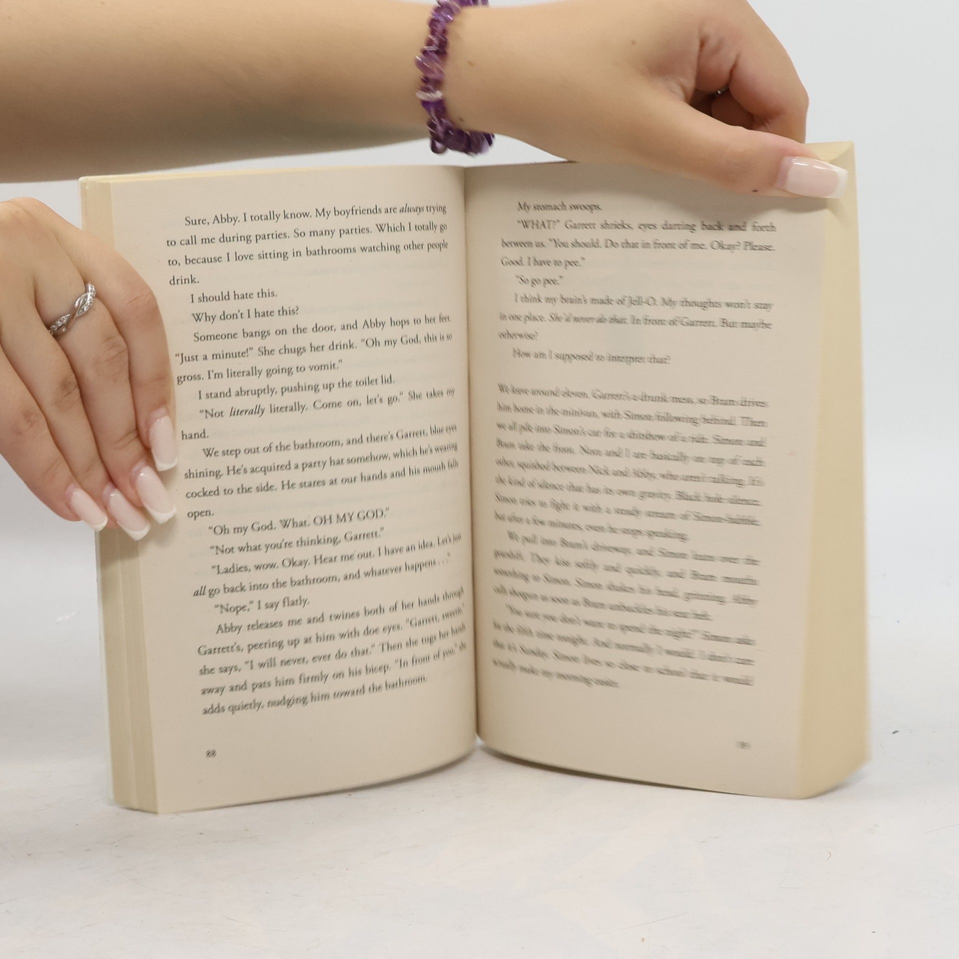 Becky Albertalli Leah on the off beat