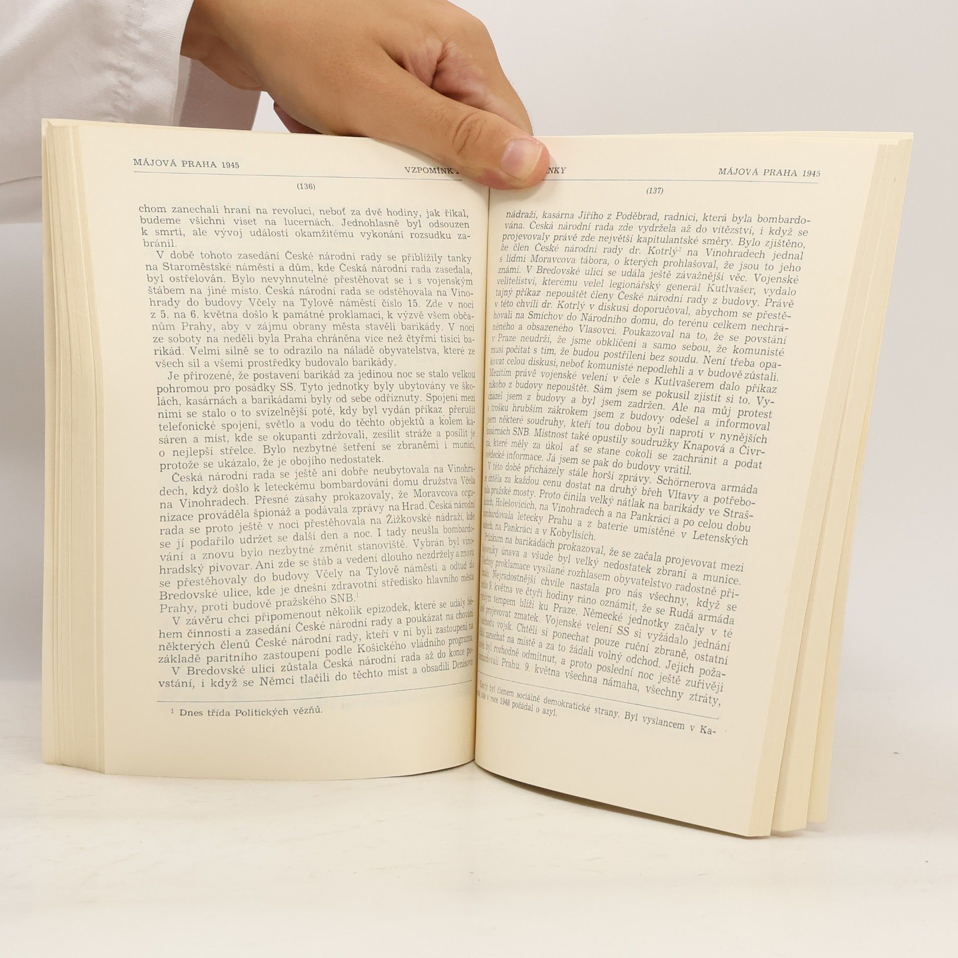 Various authors Májová Praha 1945 : sborník statí, vzpomínek a dokumentů
