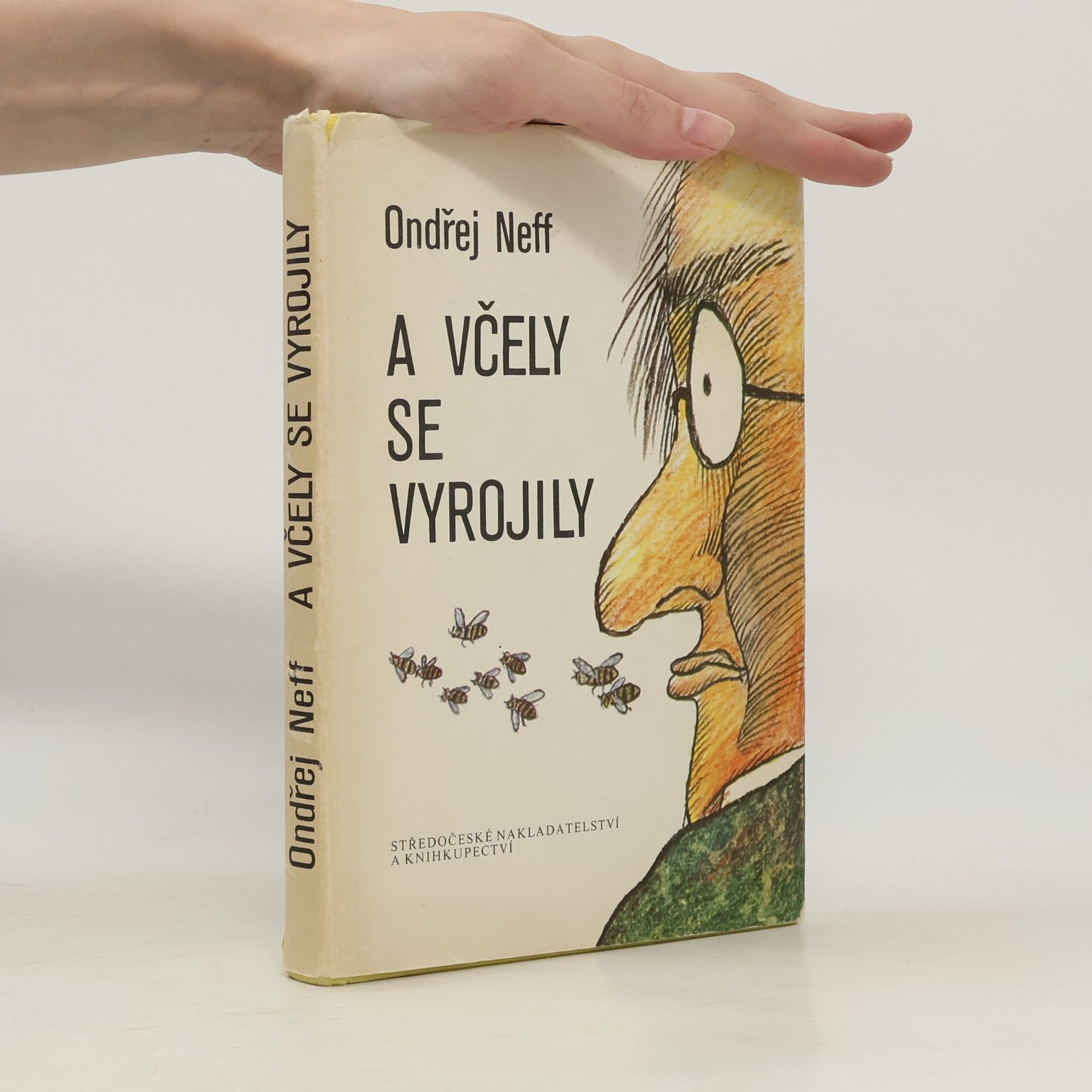 A včely se vyrojily