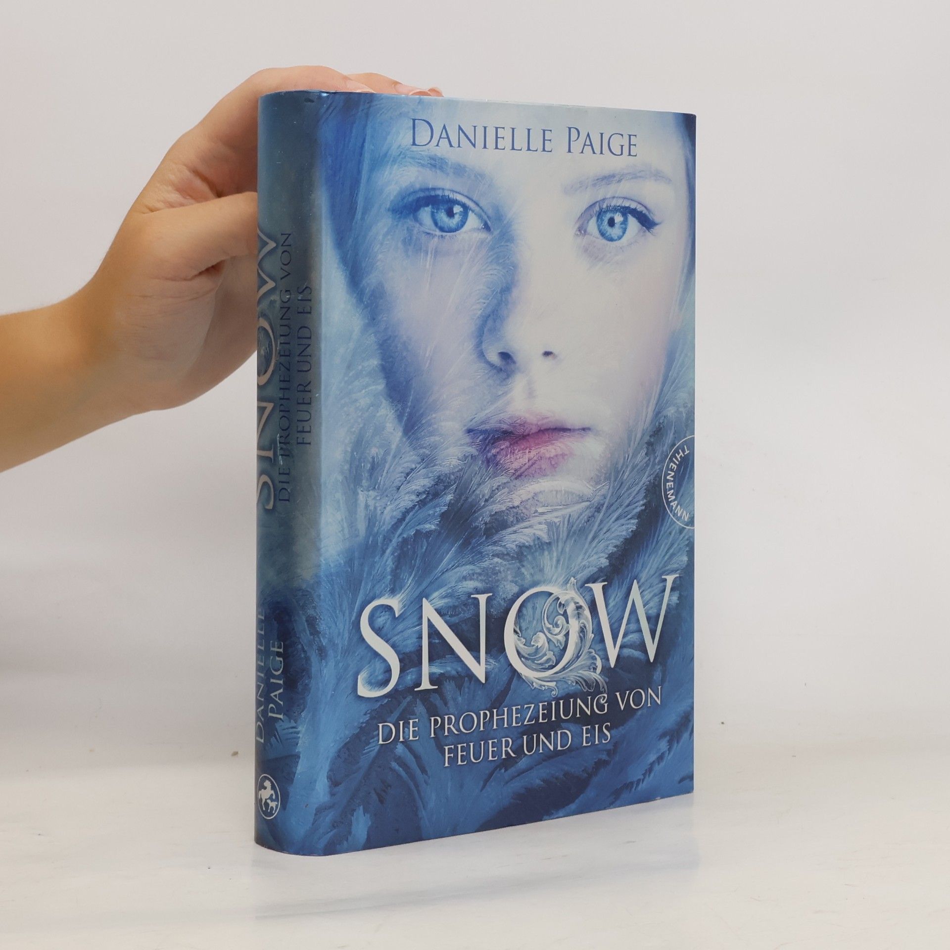 Danielle Paige Snow