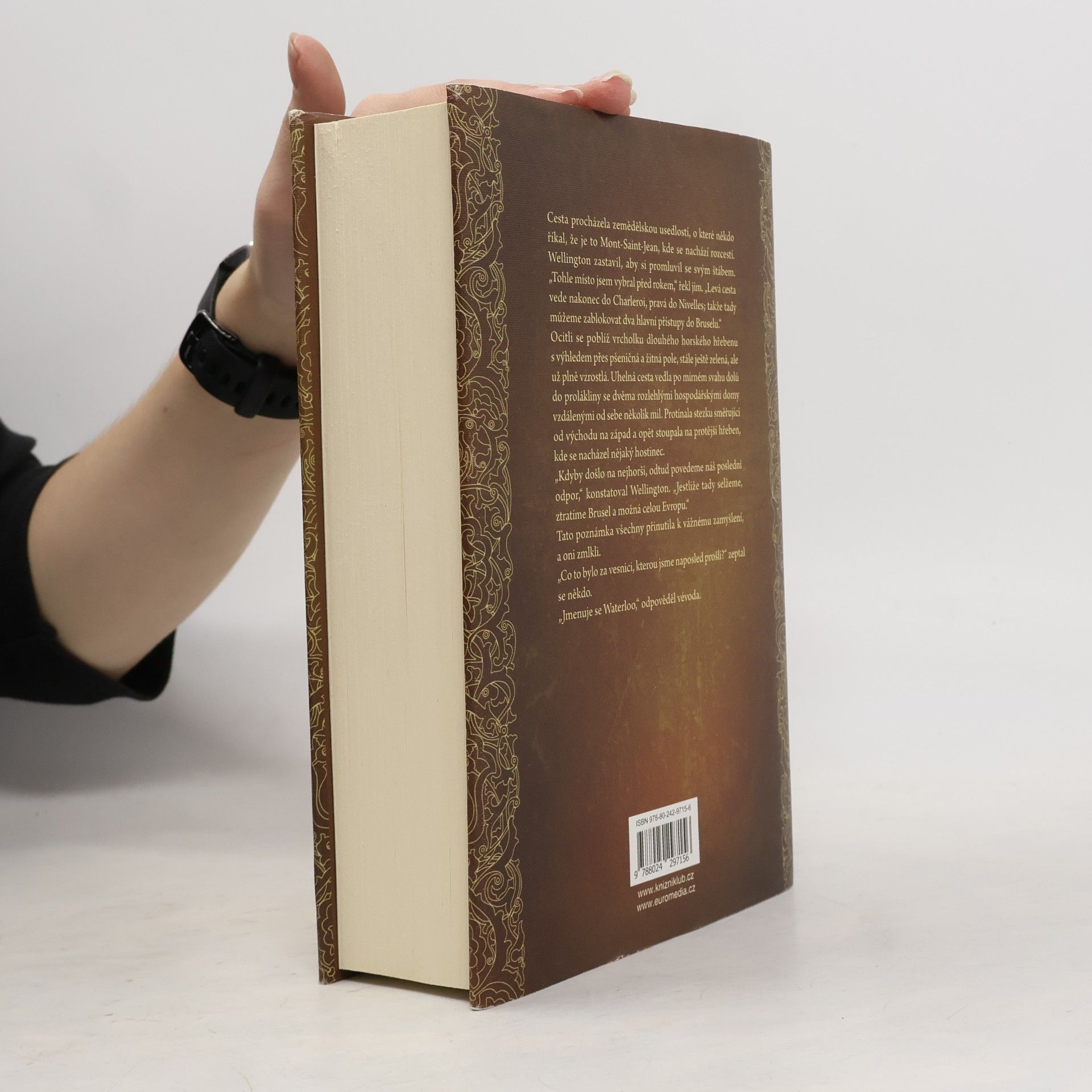 Ken Follett Zbroj světla