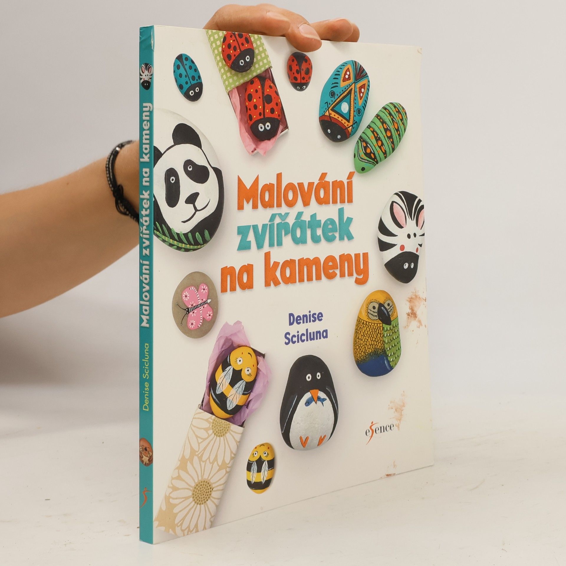 Denise Scicluna Malování zvířátek na kameny