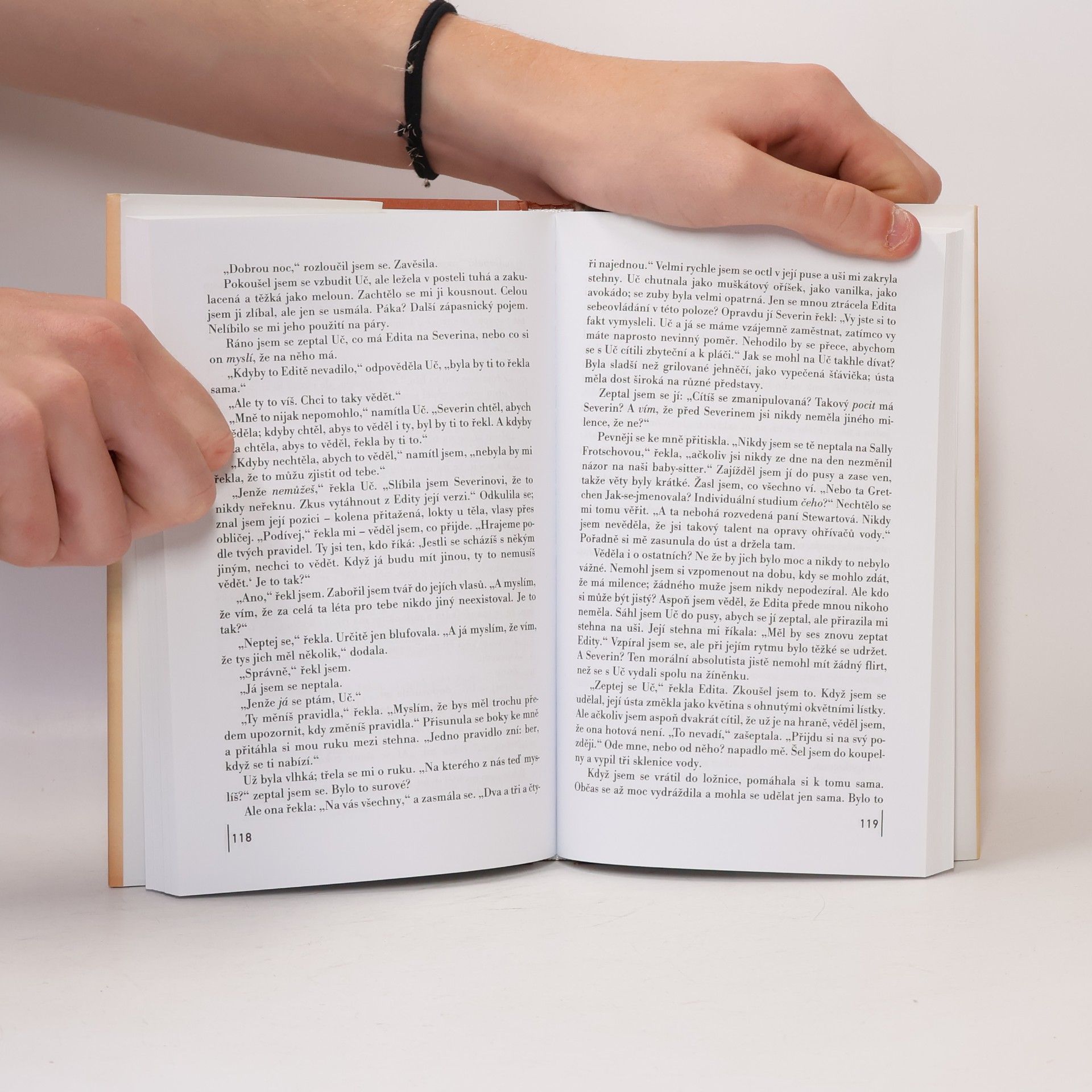 John Irving Manželství do 158 liber