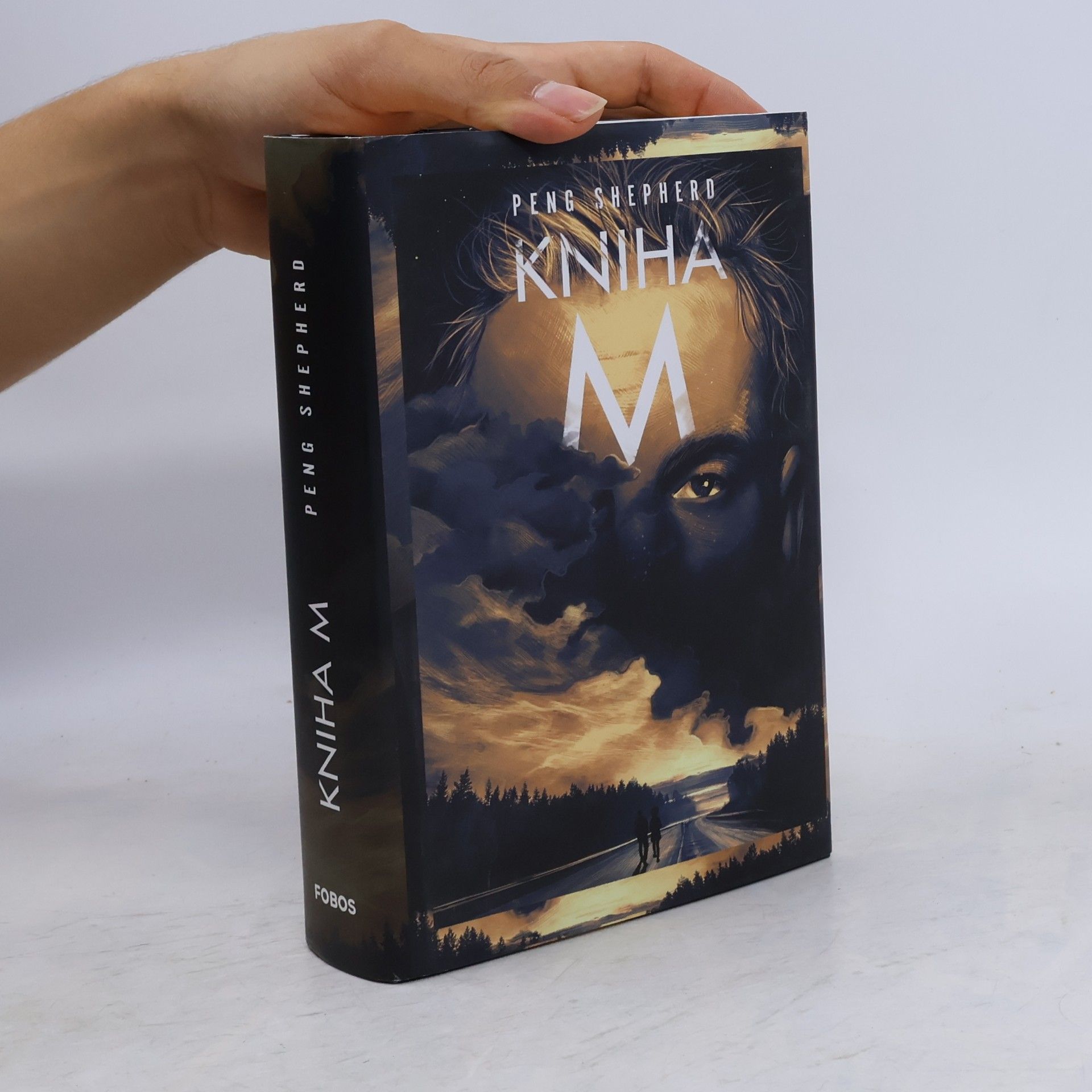 Peng Shepherd Kniha M