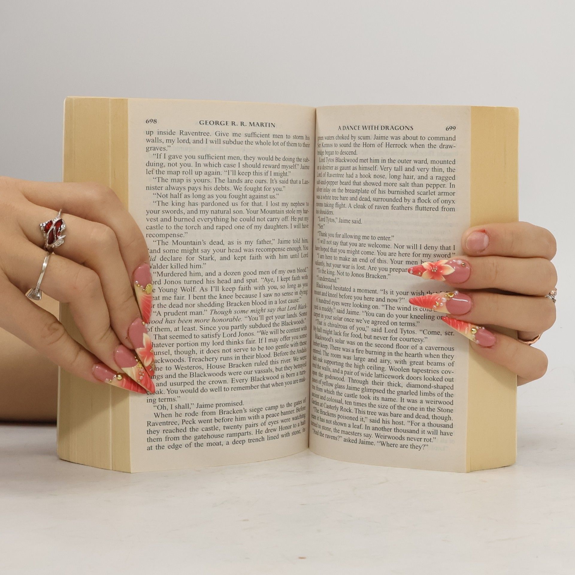 George R. R. Martin A Dance with Dragons