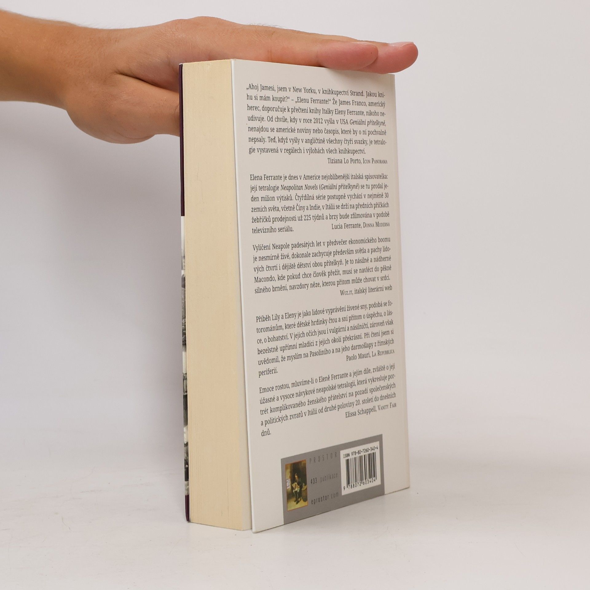 Elena Ferrante Geniální přítelkyně 1. Dětství a dospívání