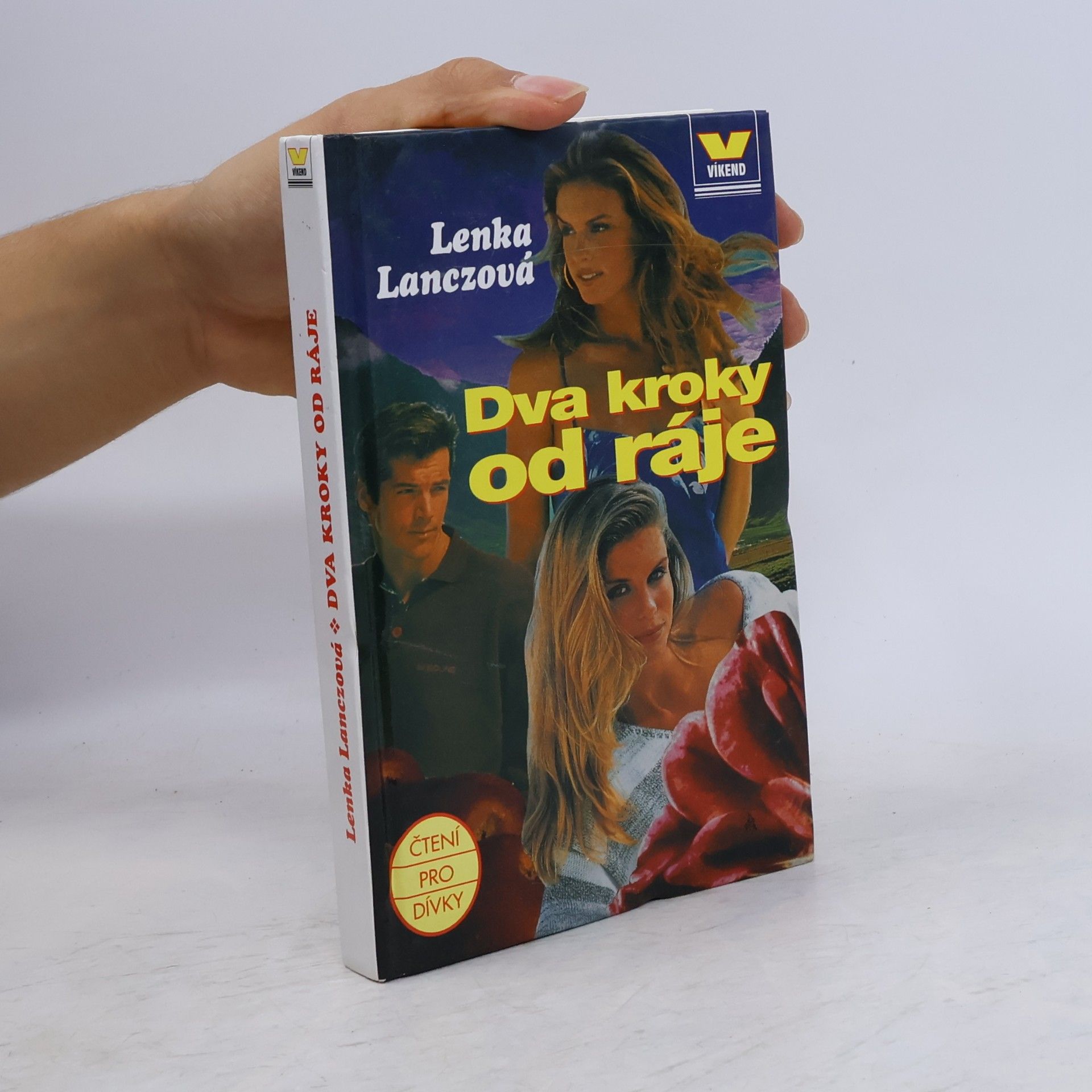 Lenka Lanczová Dva kroky od ráje