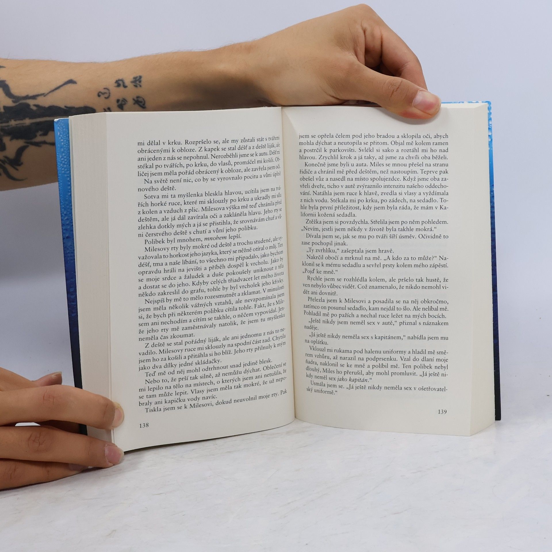Colleen Hoover Odvrácená tvář lásky