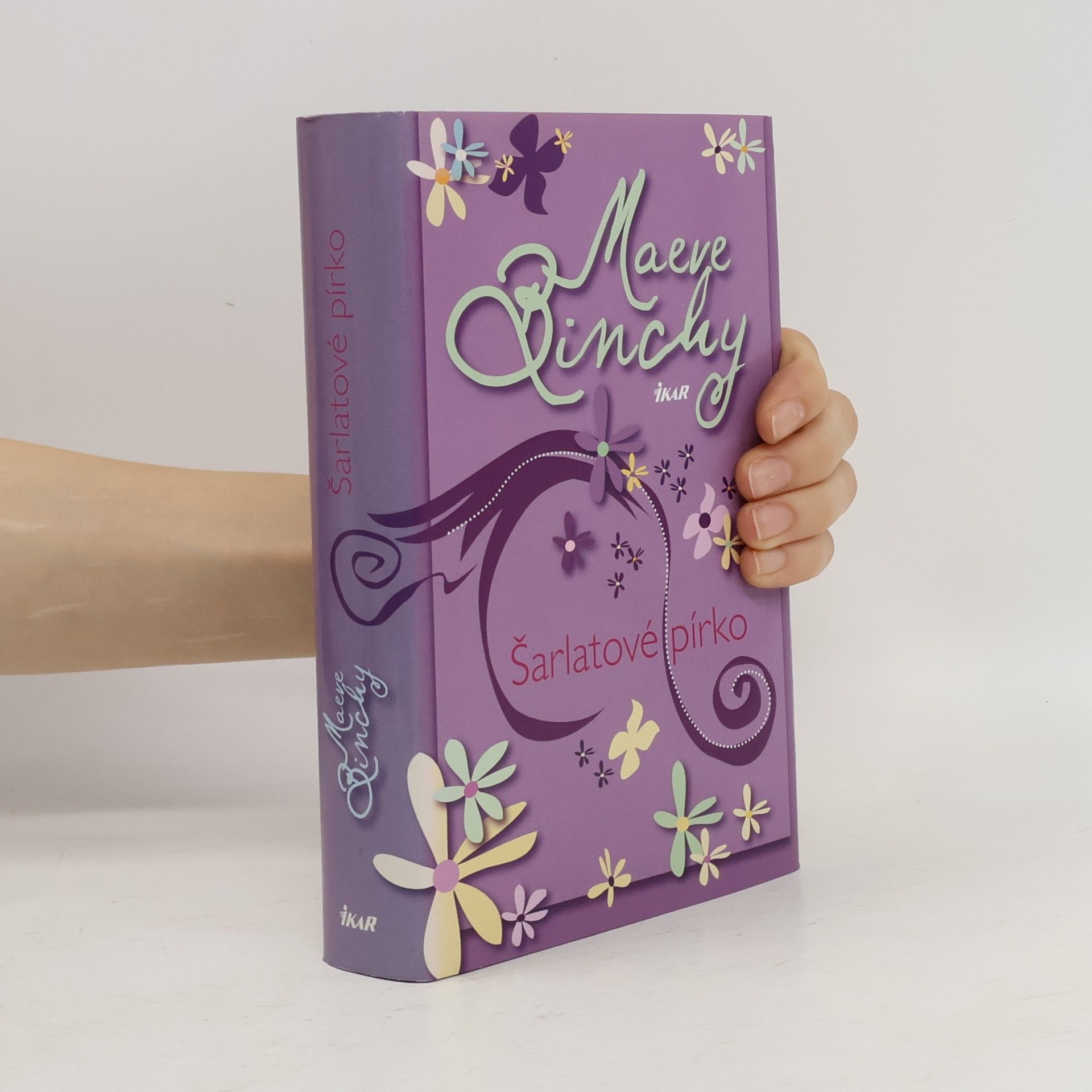 Maeve Binchy Šarlatové pírko