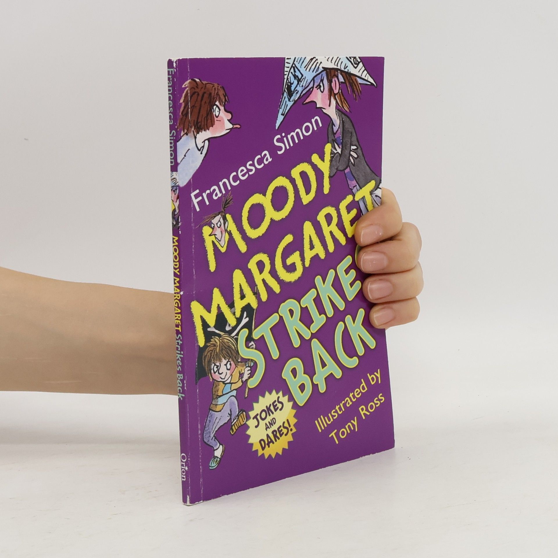 Francesca Simon Moody Margaret Strikes Back