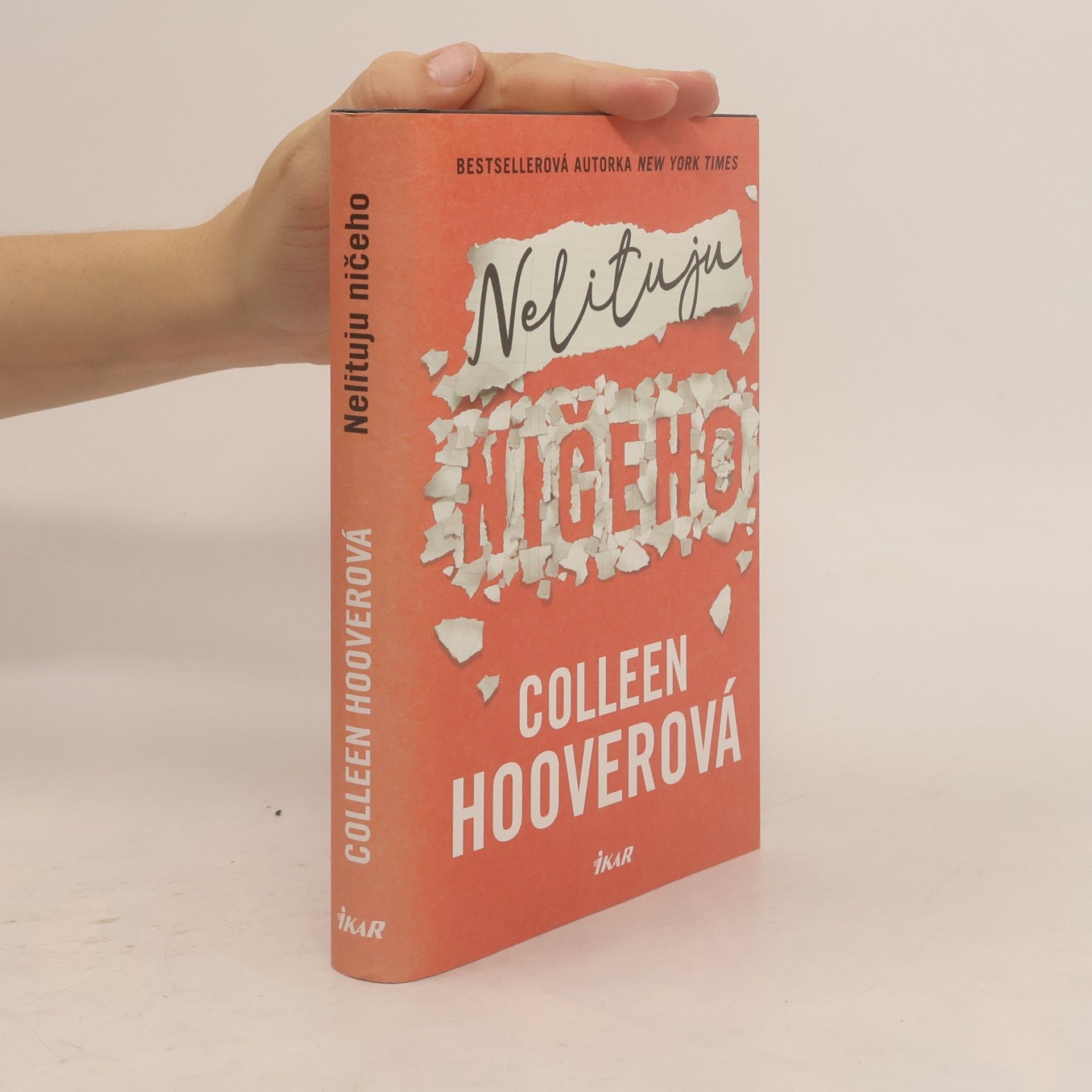 Colleen Hoover Nelituju ničeho