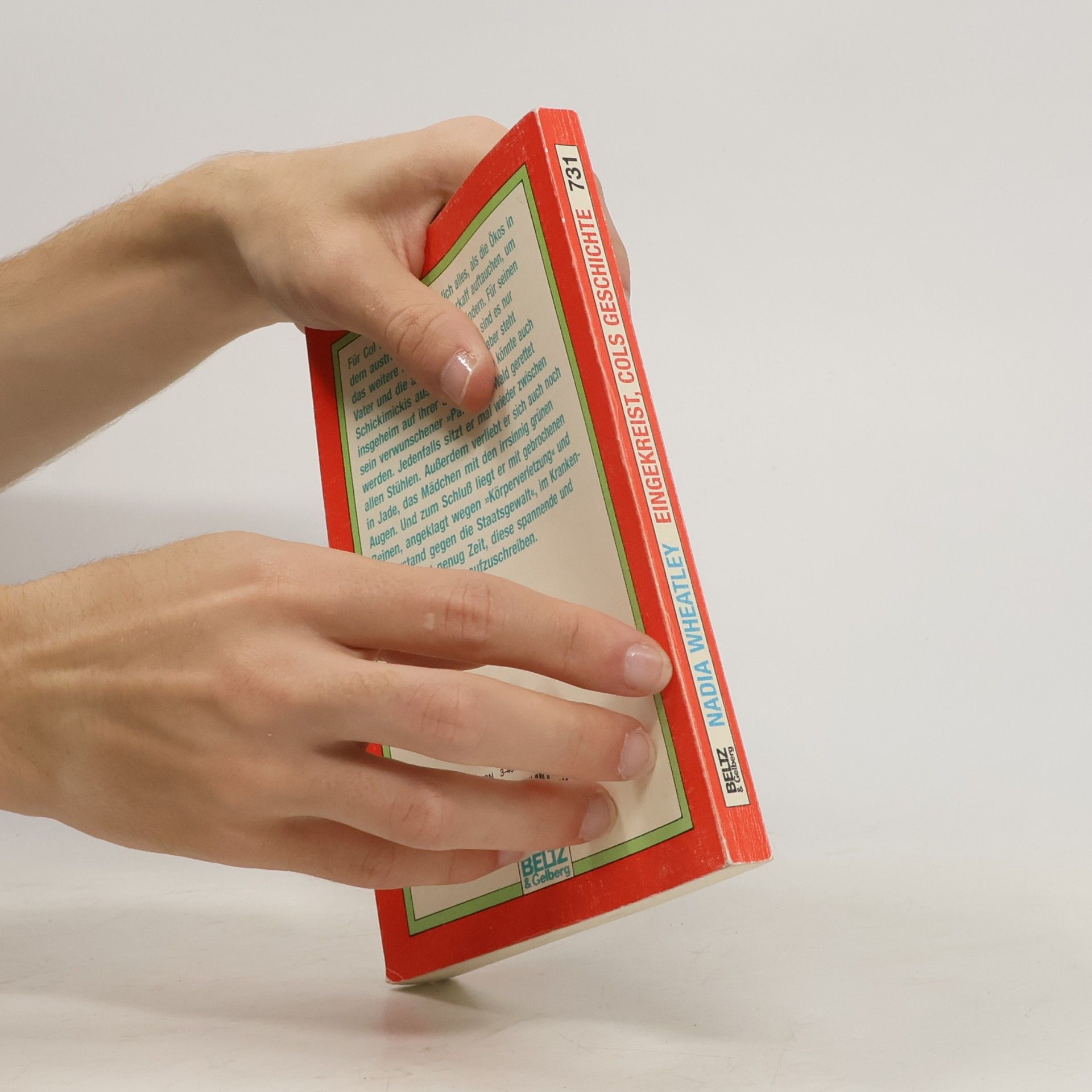Nadia Wheatley Eingekreist, Cols Geschichte