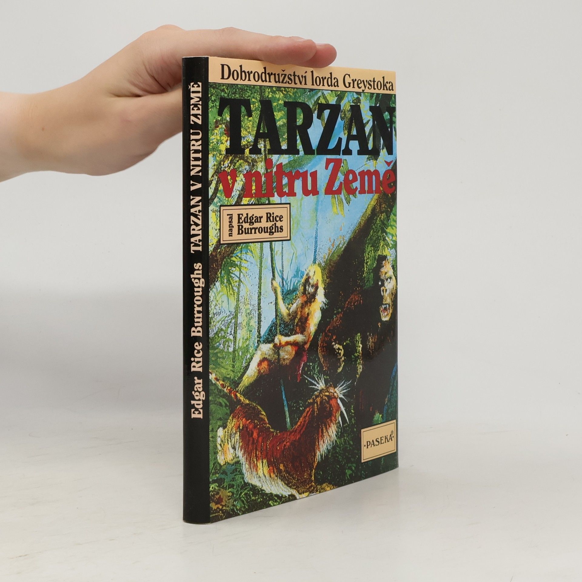 Tarzan v nitru země