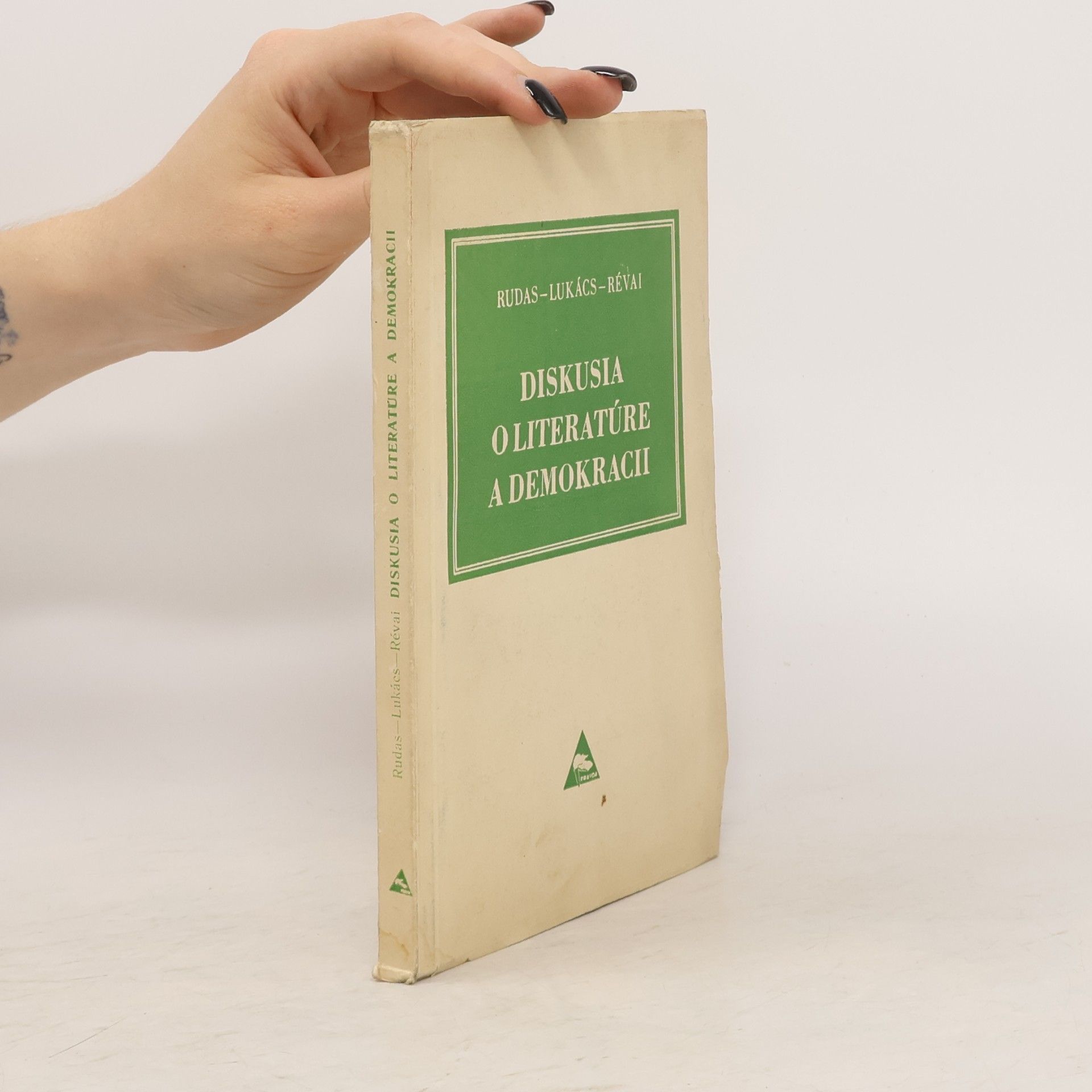 Diskusia o literatúre a demokracii