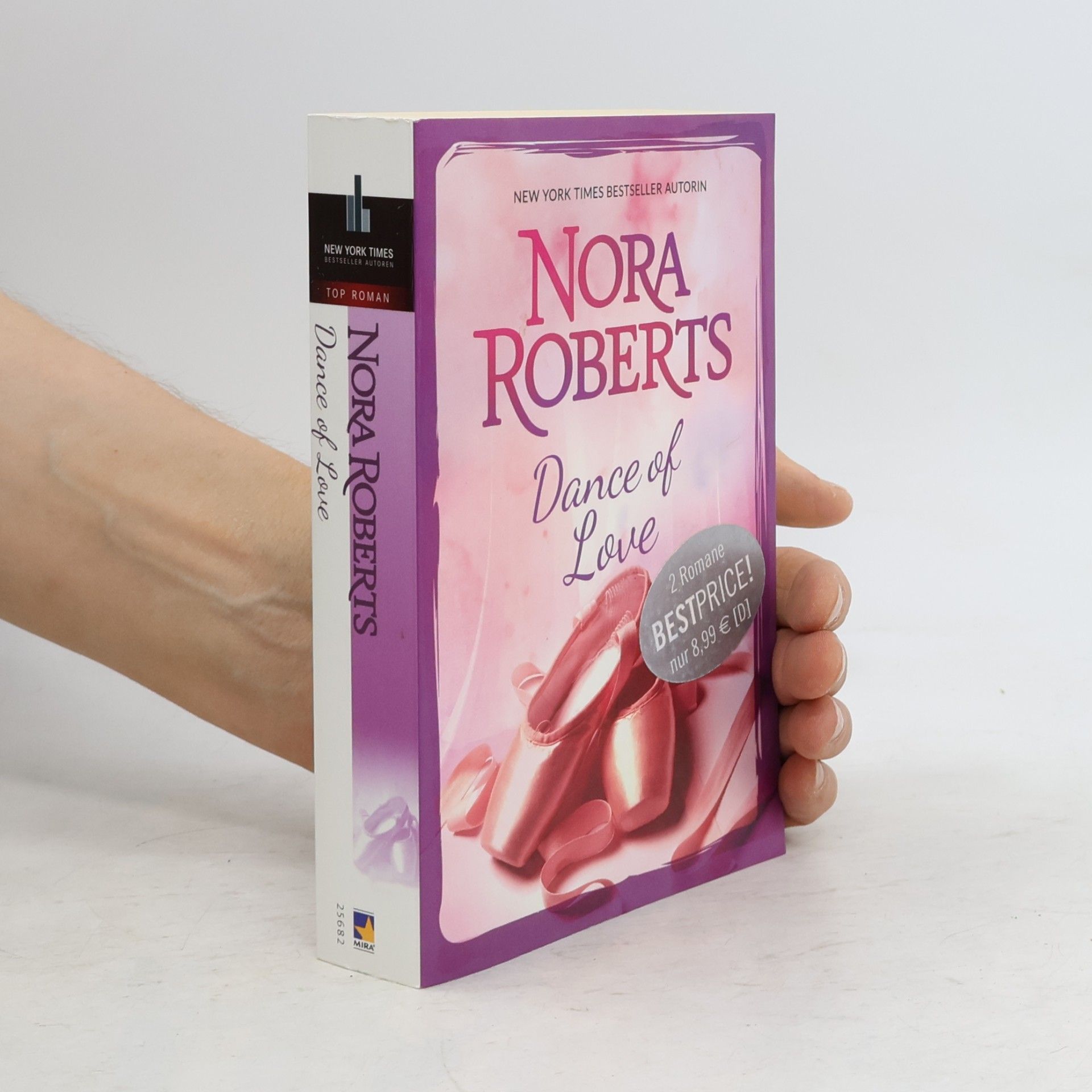 Nora Roberts Dance of love