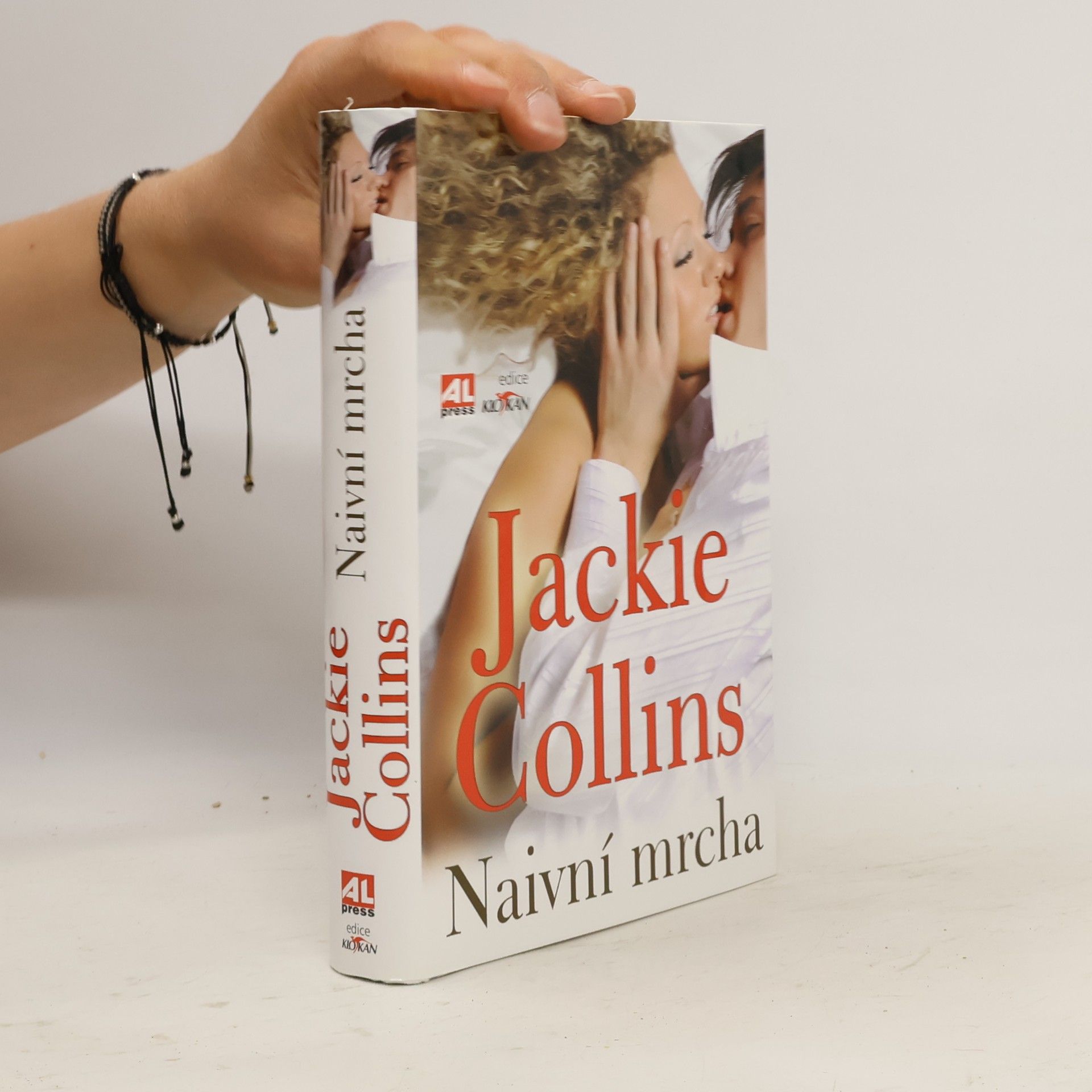 Jackie Collins Naivní mrcha
