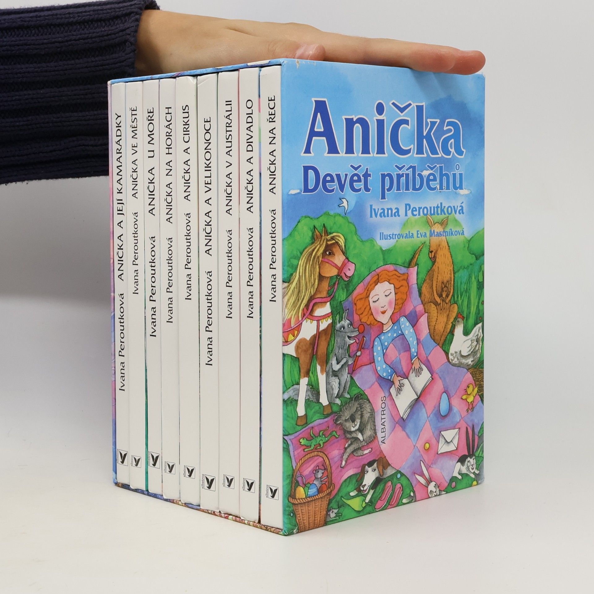 Anička. Devět příběhů. (díly viz foto)