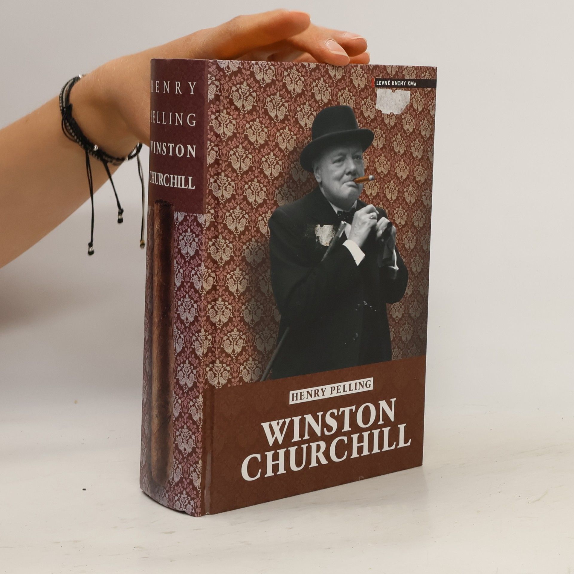 Henry Pelling Winston Churchill