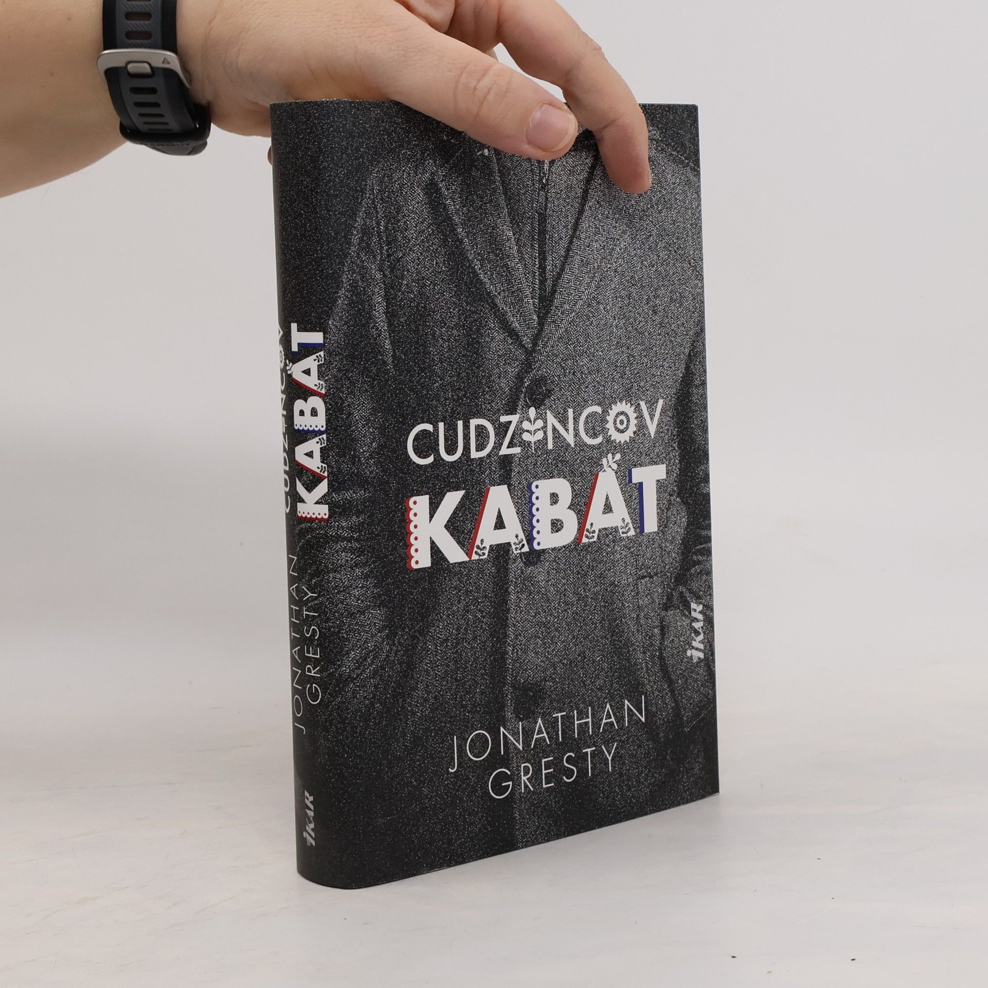 Jonathan Gresty Cudzincov kabát
