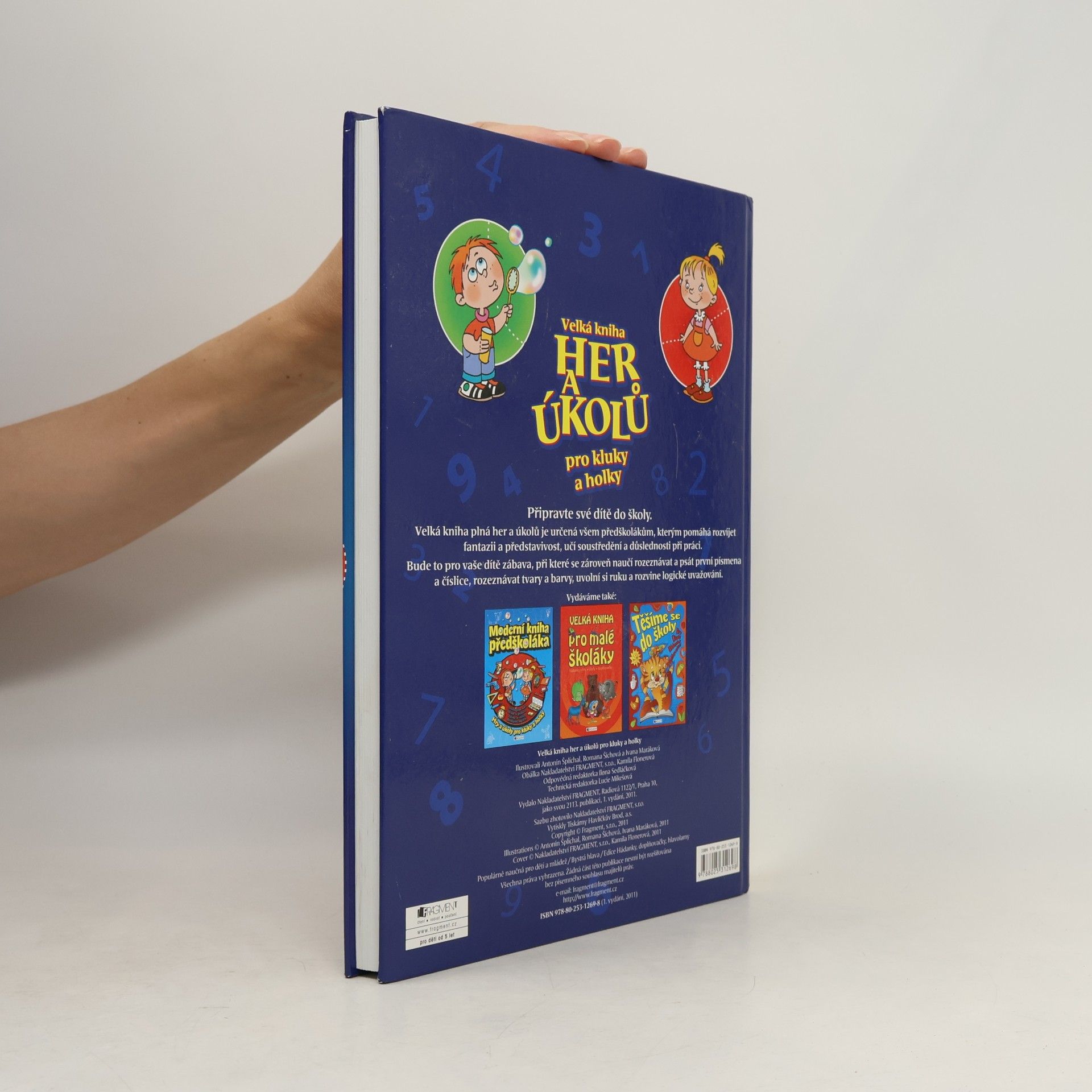 Various authors Velká kniha her a úkolů pro kluky a holky