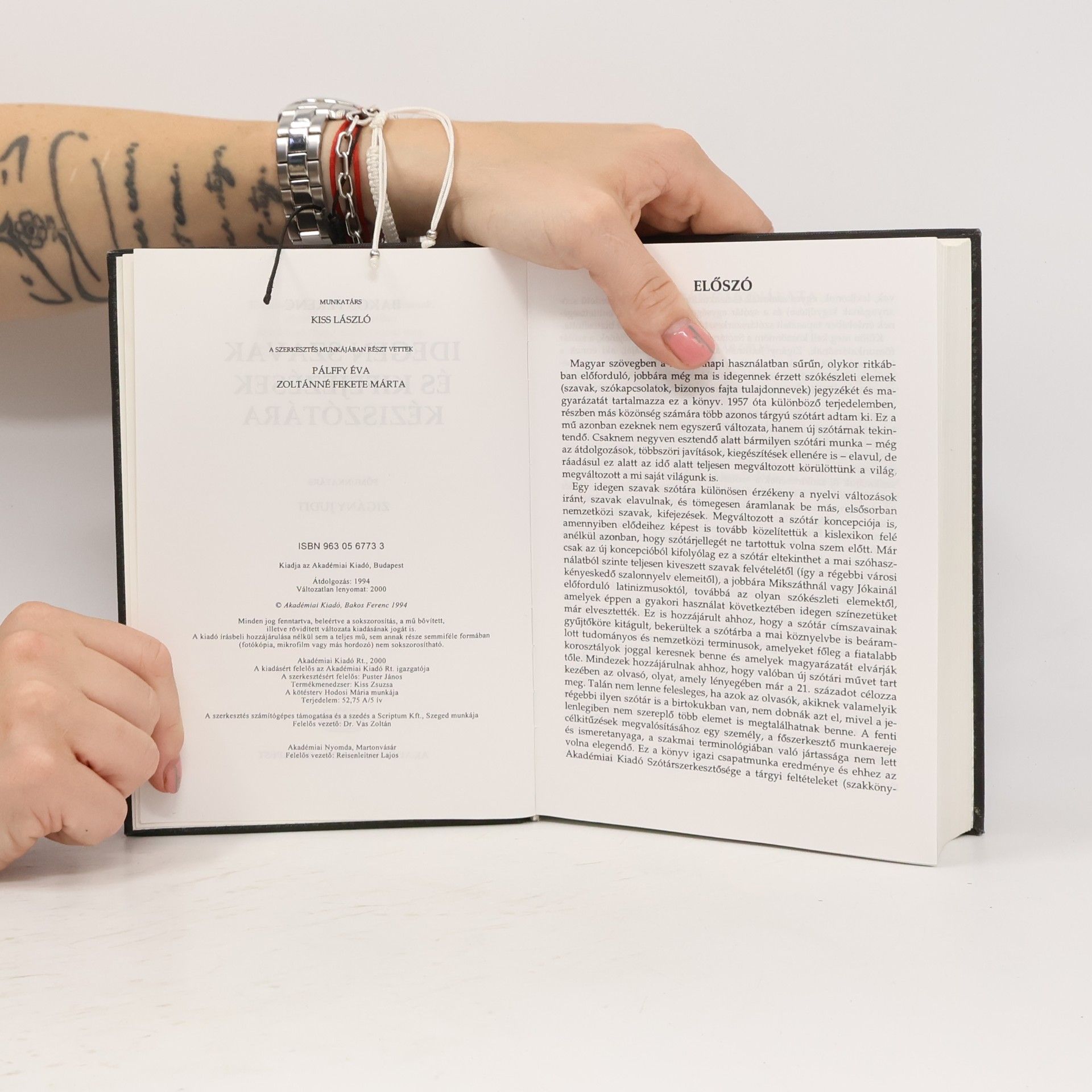 Bakos Ferenc Idegen szavak és kifejezések kéziszótára