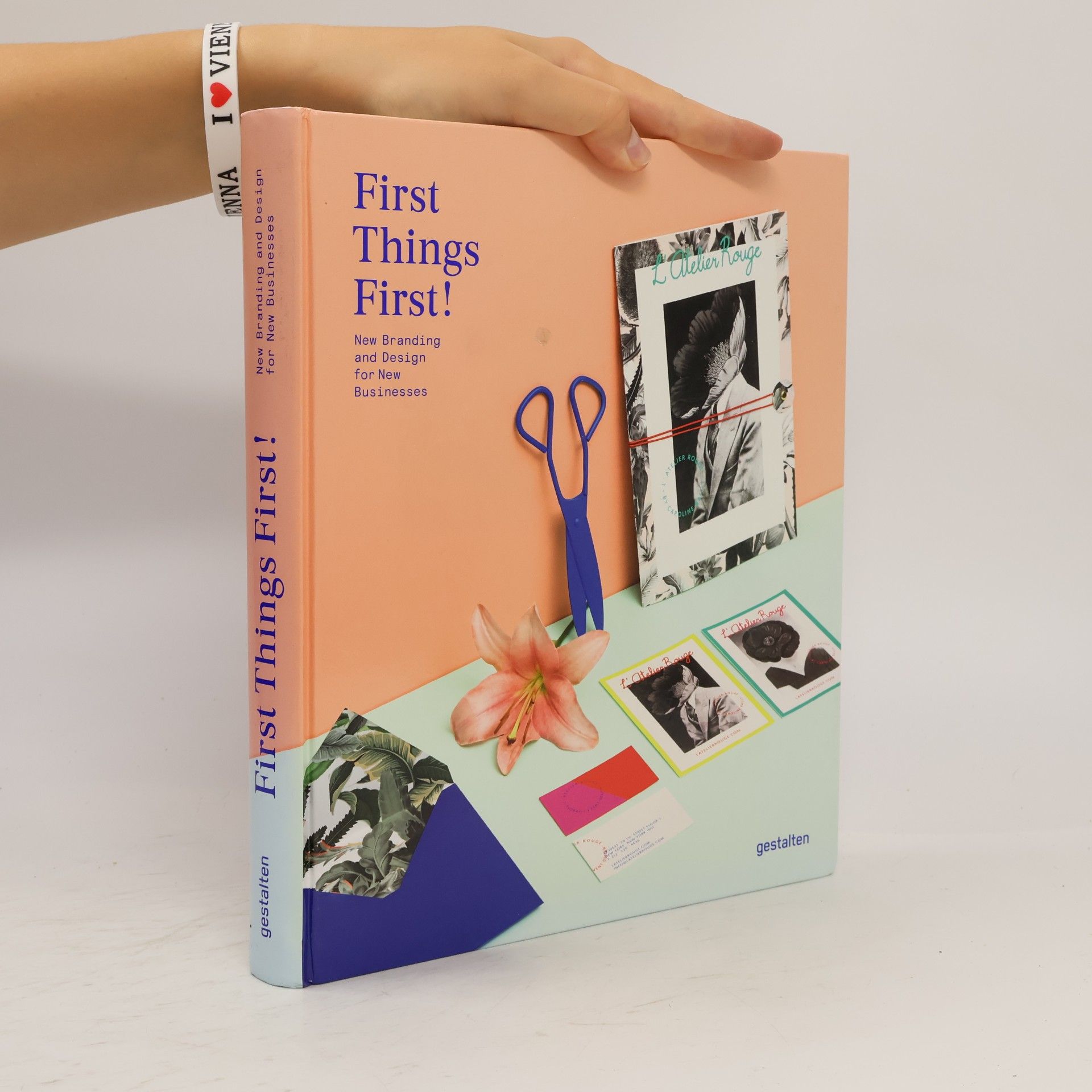 Anna Sinofzik First things first!