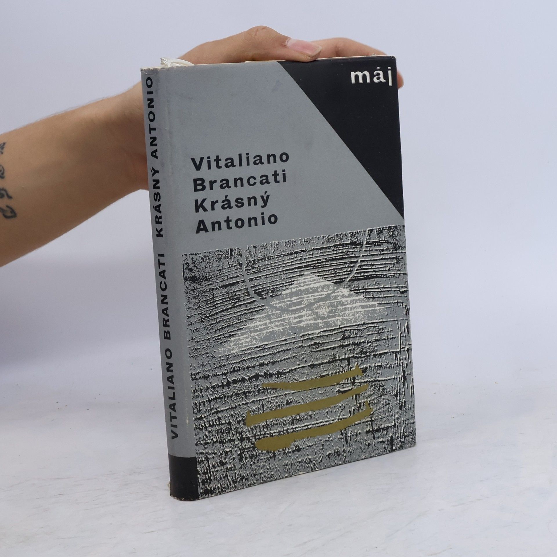 Vitaliano Brancati Krásný Antonio
