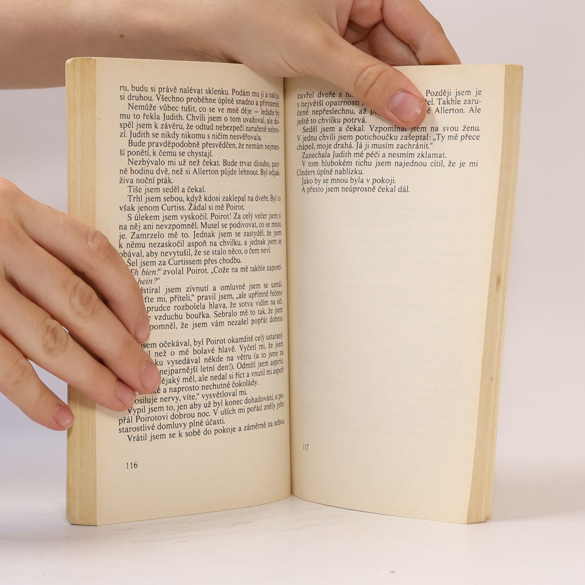 Agatha Christie Opona