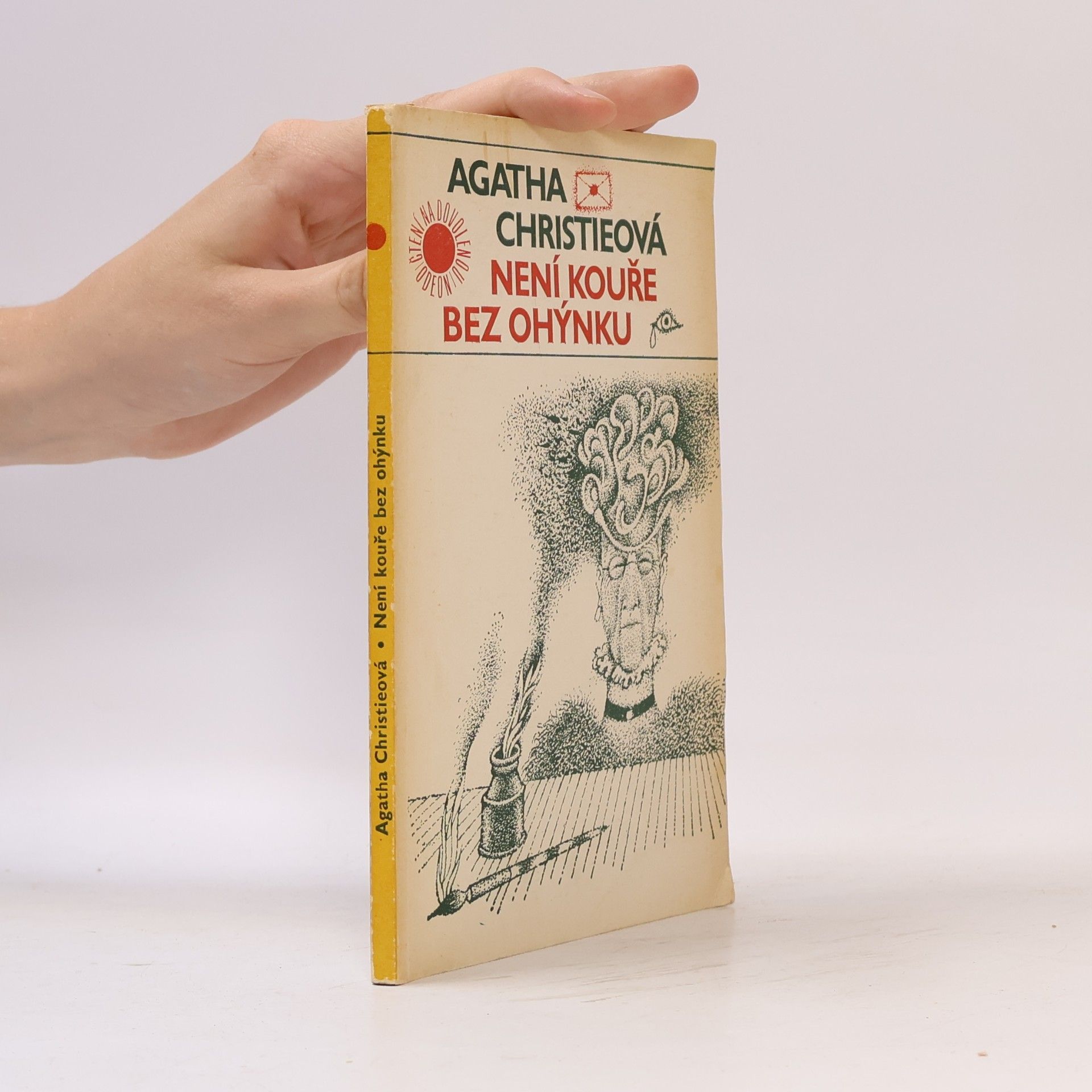 Agatha Christie Není kouře bez ohýnku