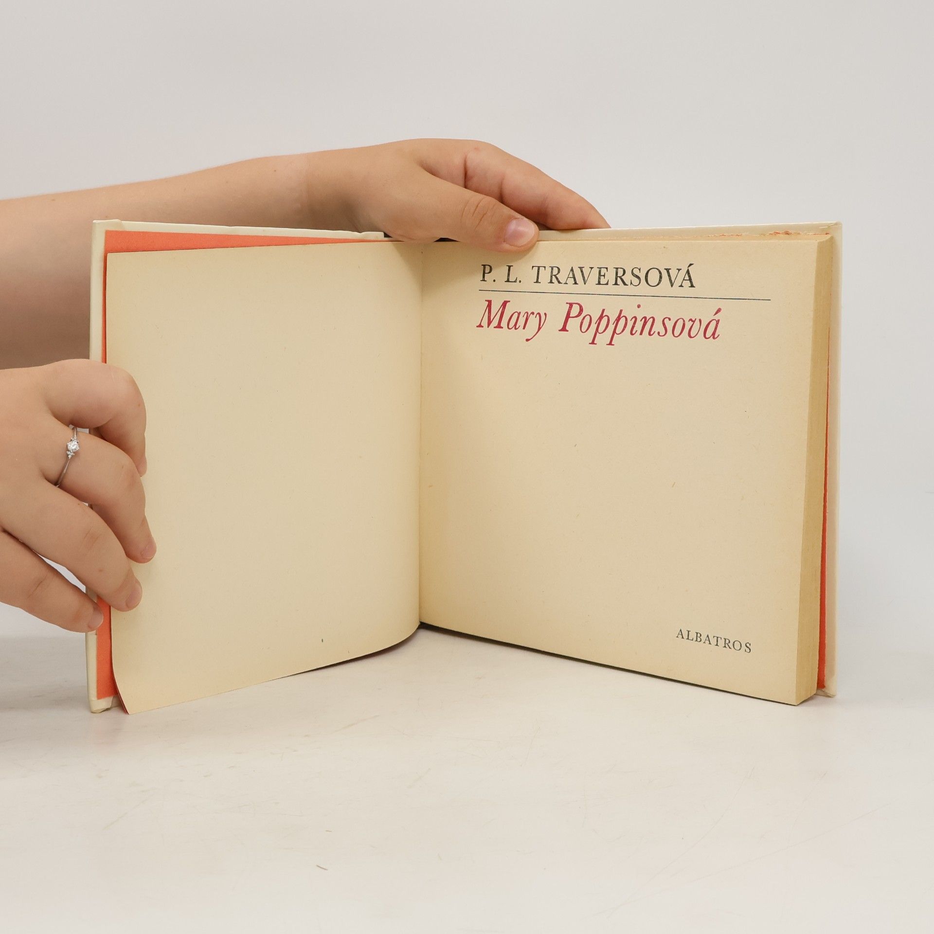 P. L. Travers Mary Poppinsová