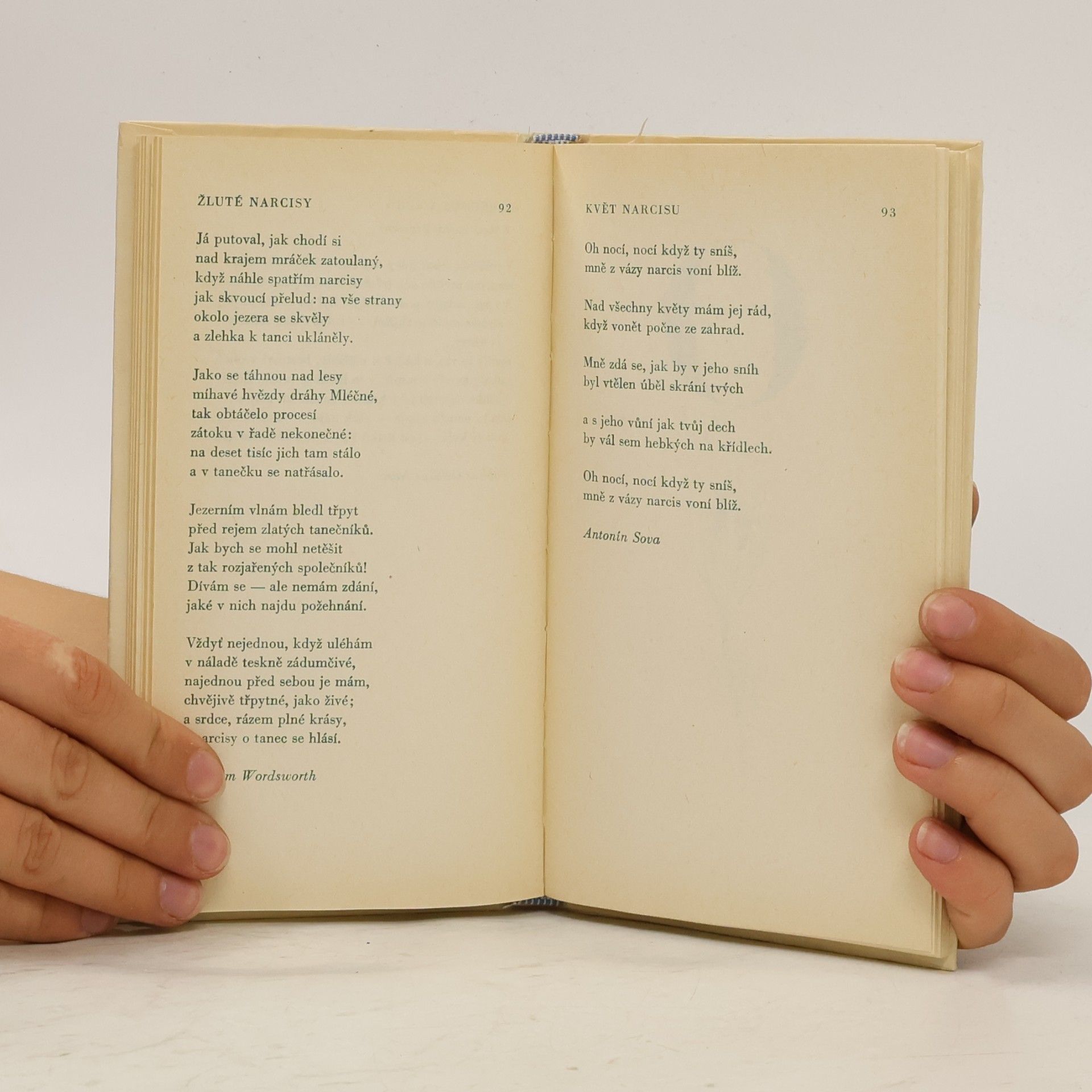 Rudolf Matys Abeceda květů. Stolístek z české a světové poezie