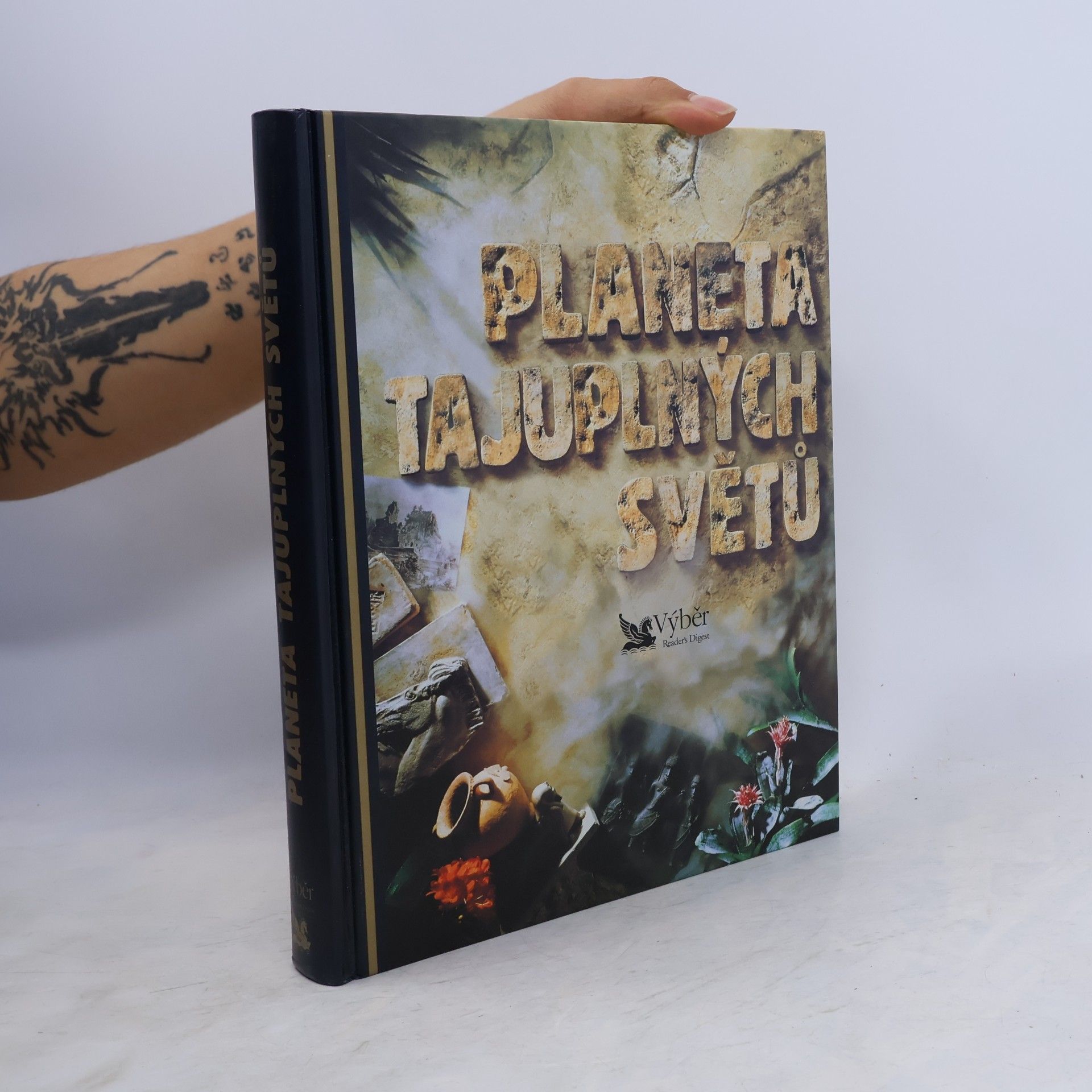Sélection du Reader's digest (France) Planeta tajuplných světů